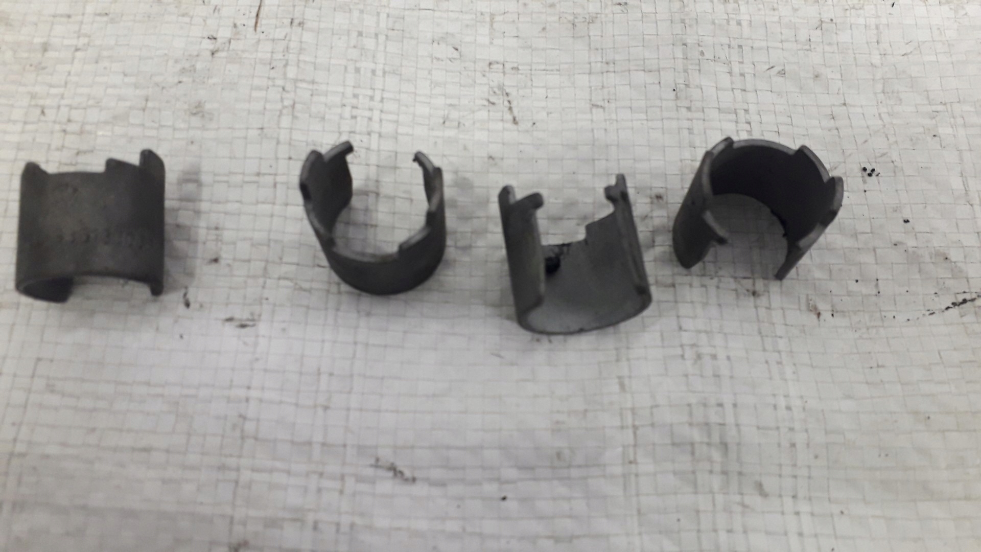 Mocowanie wtrysku silnik 1.6 FSI 1.4 FSI 036133036