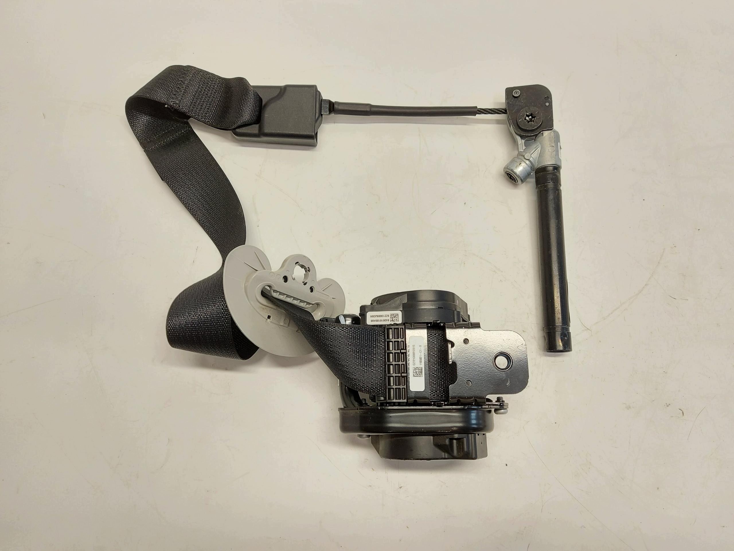 TESLA MODEL 3 2022r tension belt safety front left 1090322-C1-C