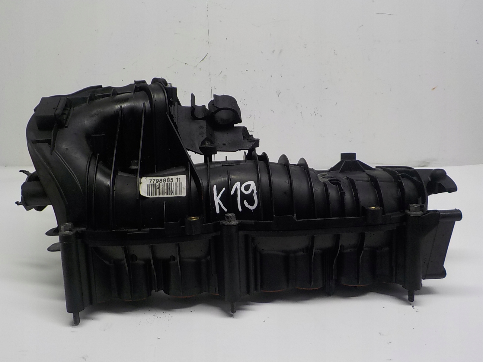 BMW 3 E90 2.0D intake manifold 7798885
