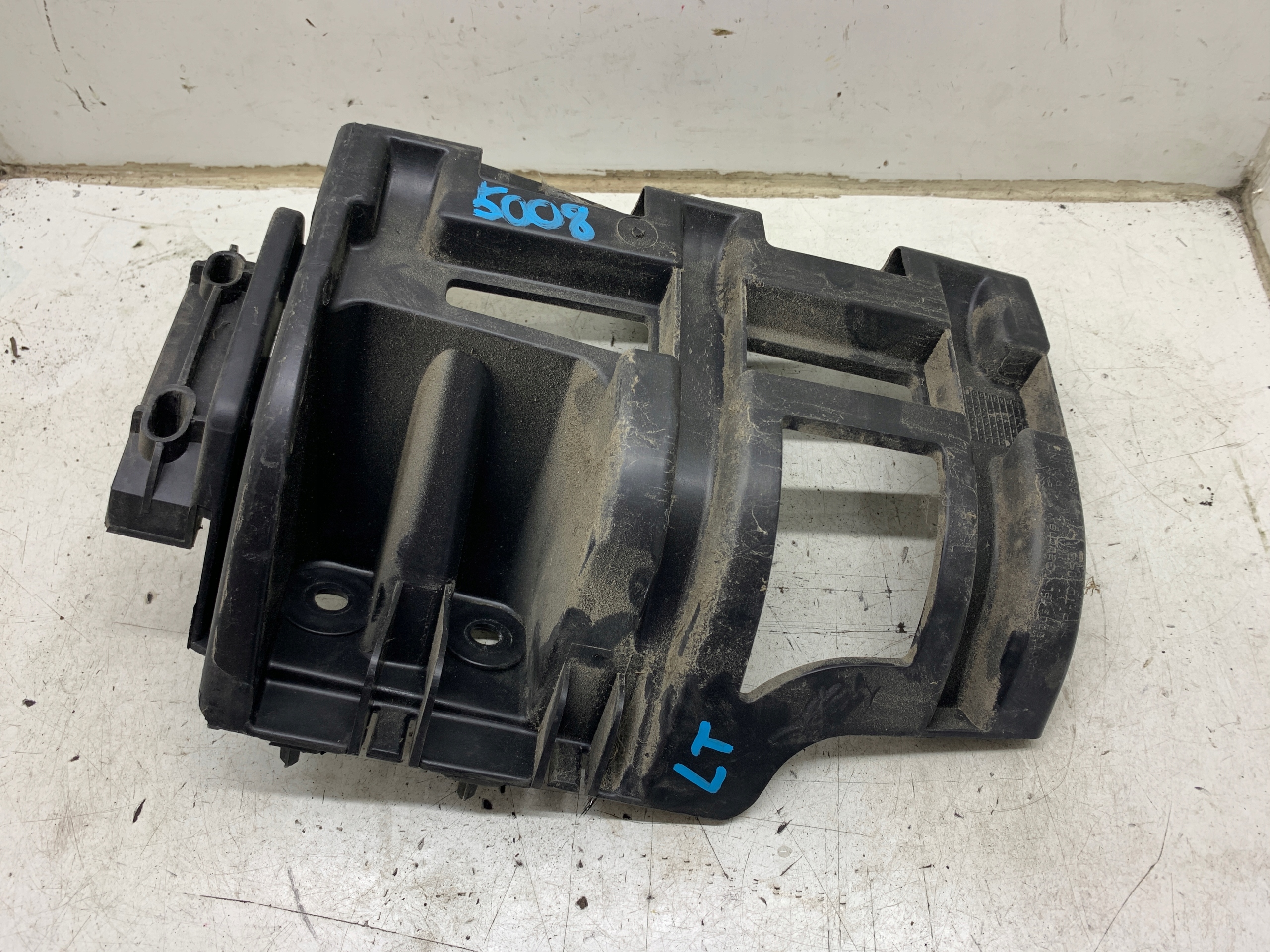 bumper bracket left rear part rear 9686264180 PEUGEOT 5008
