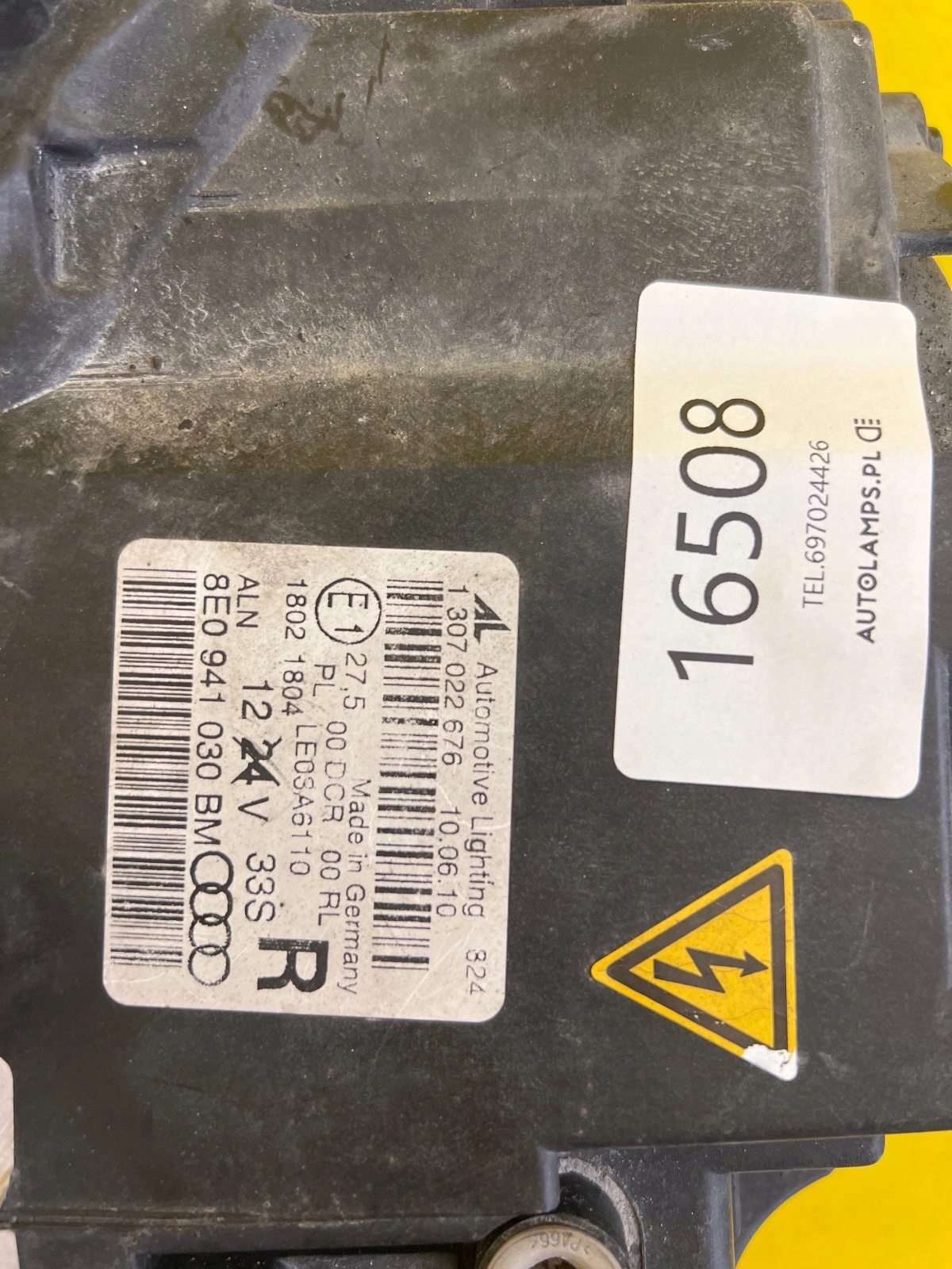 light right AUDI A4 B7 8E0941030BM BI XENON