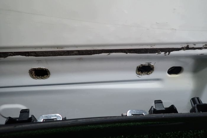 MERCEDES W247 247 GLA 19- door left rear. rear part