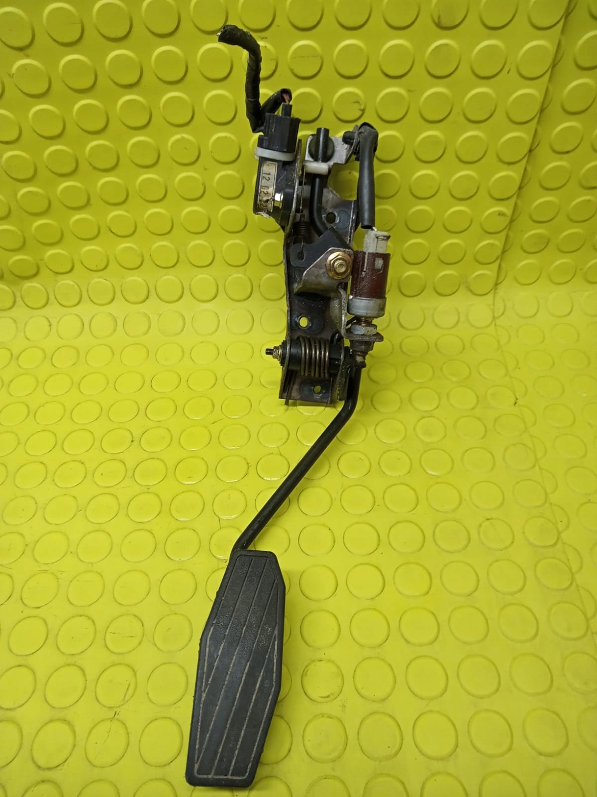 MAZDA 323 2.0 DITD potentiometer Gas CB0541AC0