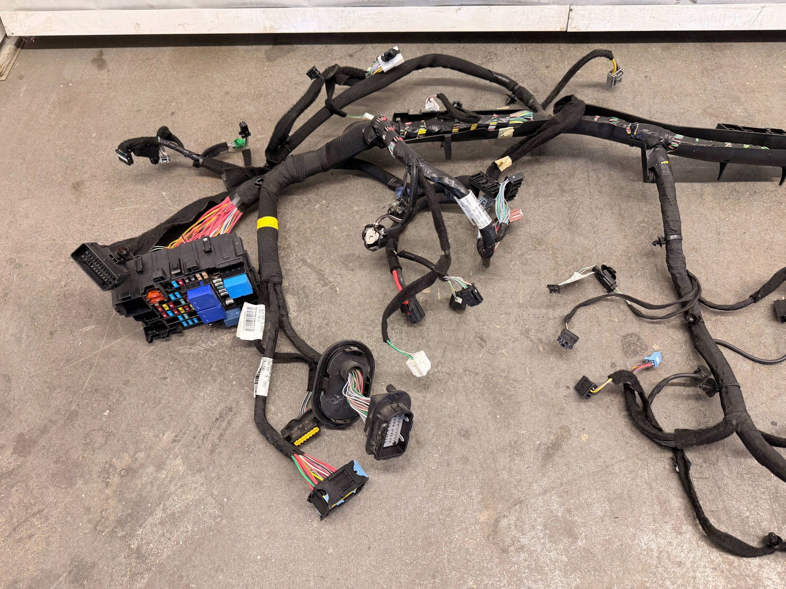 Renault Megane IV 1.6 dCi câblage câblage du tableau de bord 240186562S