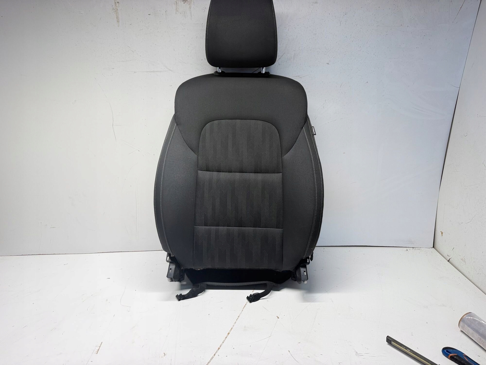 OPARCIE SITZ links KIA SPORTAGE IC 15-21
