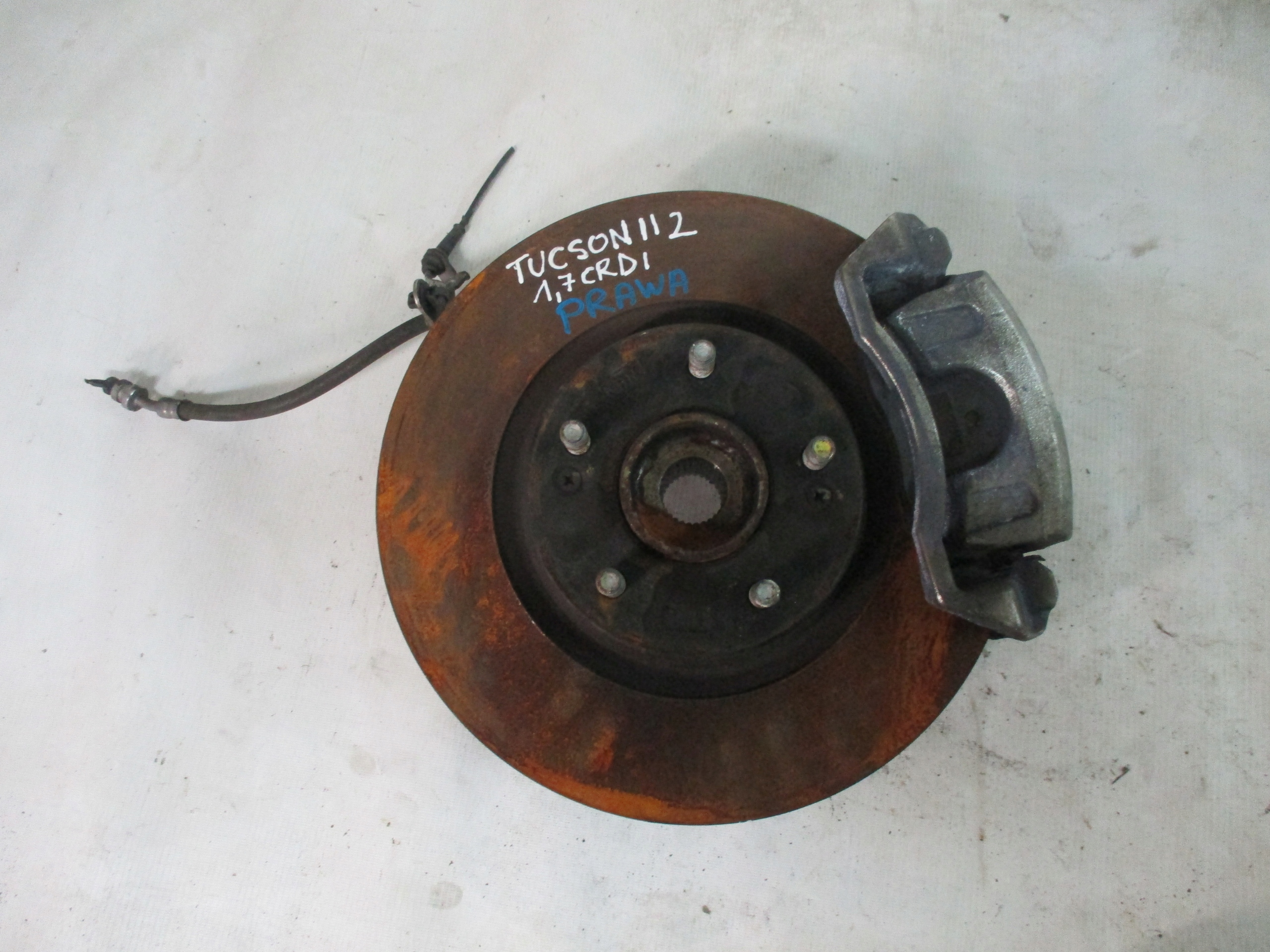 swing right Hyundai Tucson 2 1,7 CRDI 16r- 2WD