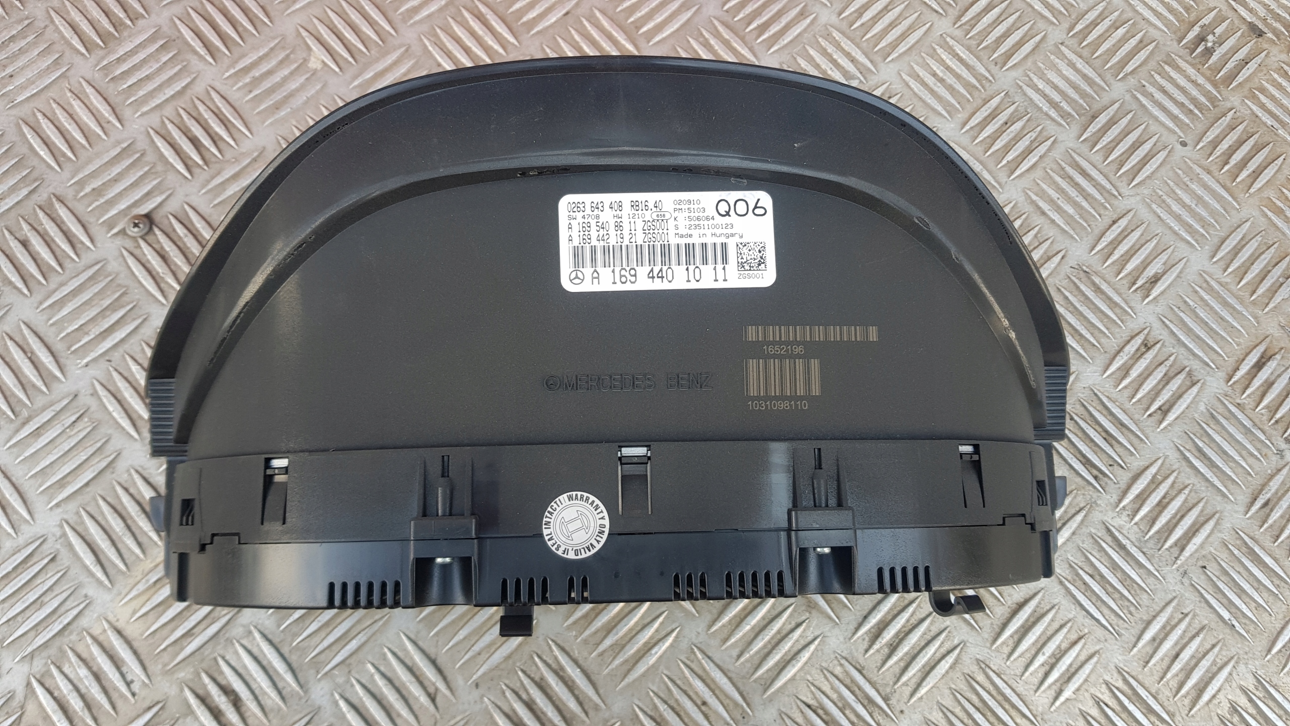 MERCEDES B KLASA W245 2.0 cdi dials clock a1694401011