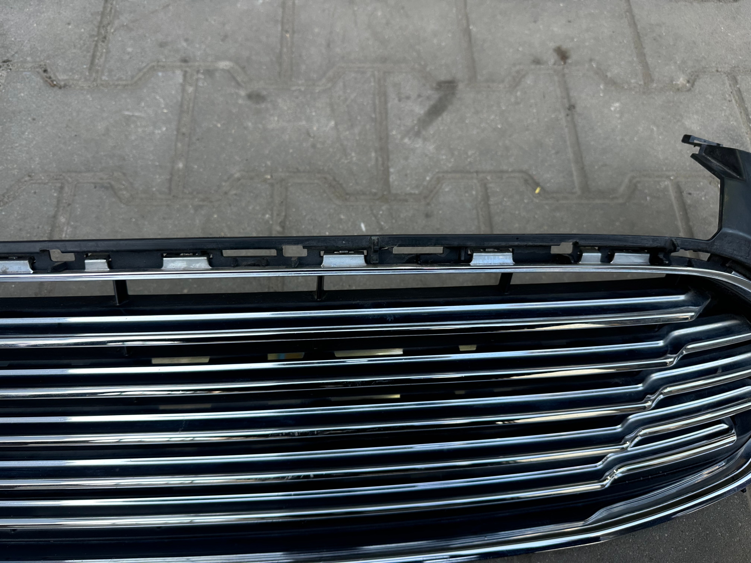 Ford Mondeo V MK5 Kühlergrill FRONTGRILL Kühlergitter DS738150J - Thumbnail 12