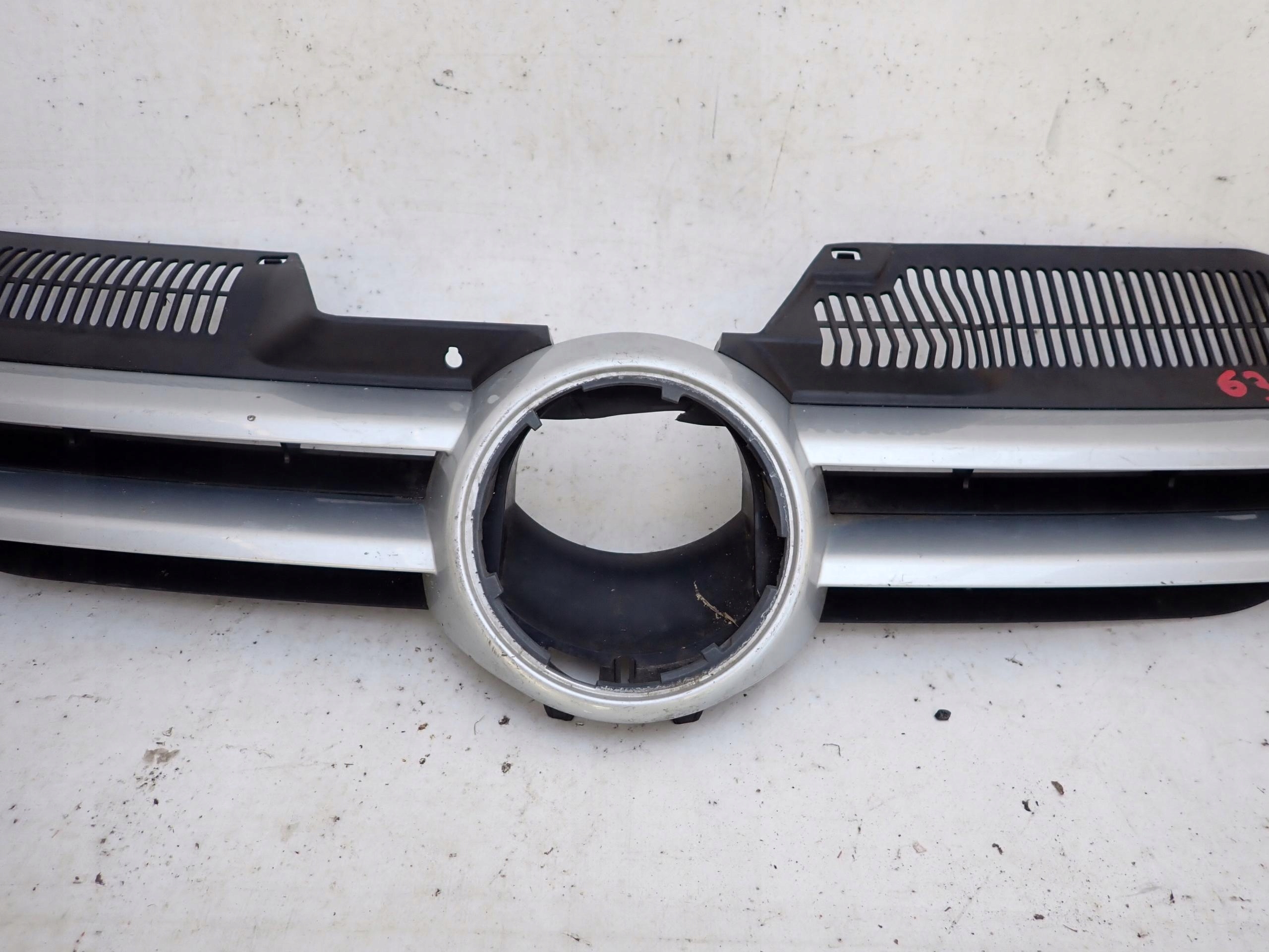 VW GOLF V 5 03-09 Grill Grill