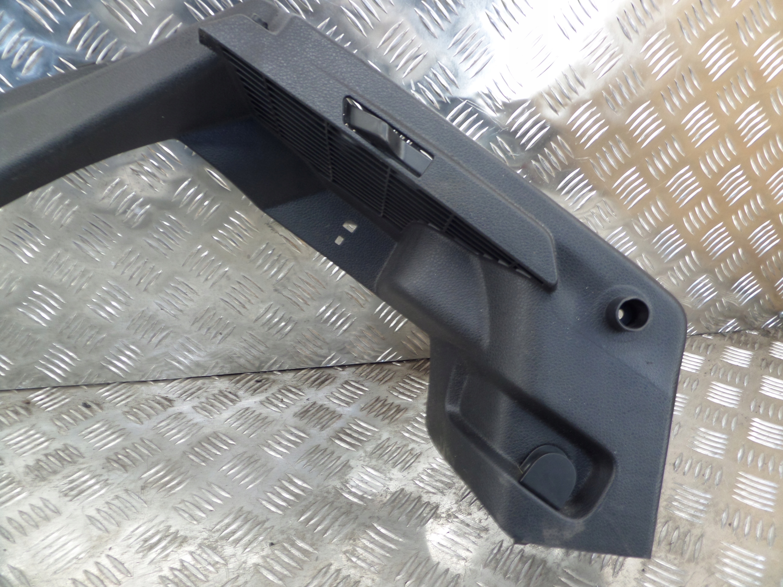 boot upholstery left VW GOLF VII 5G6867761E