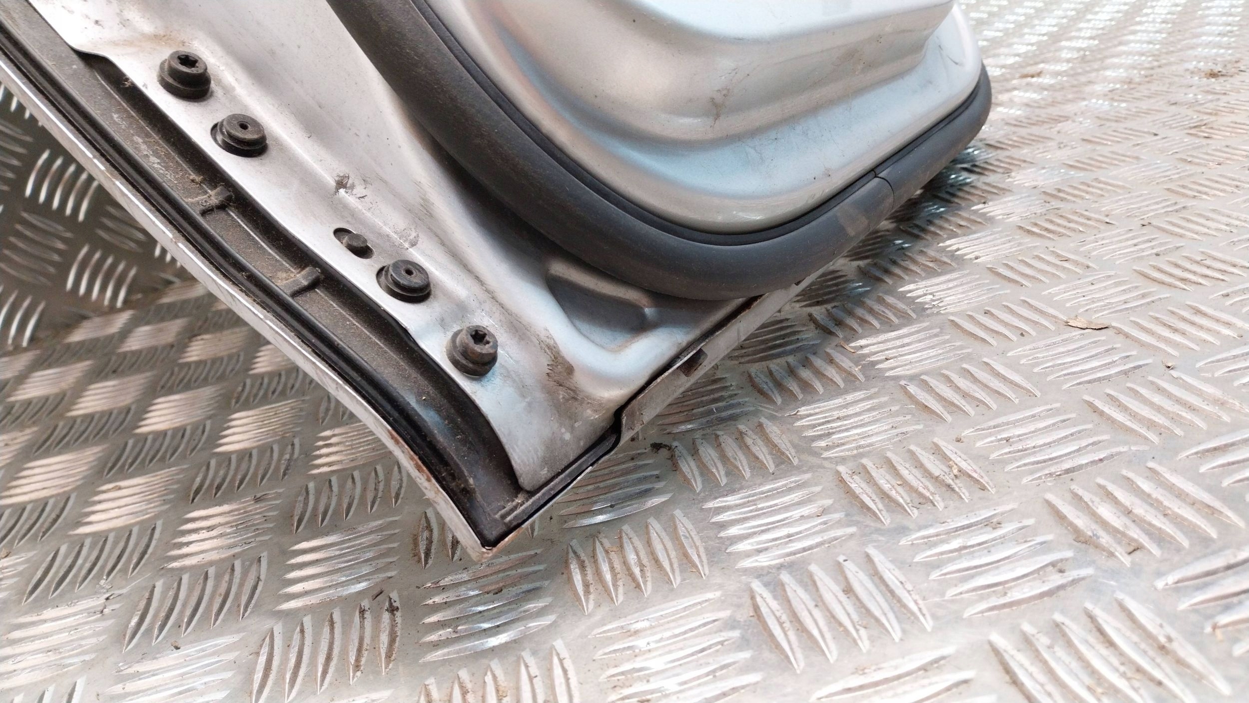 Portière Arrière Droit VW GOLF V 03