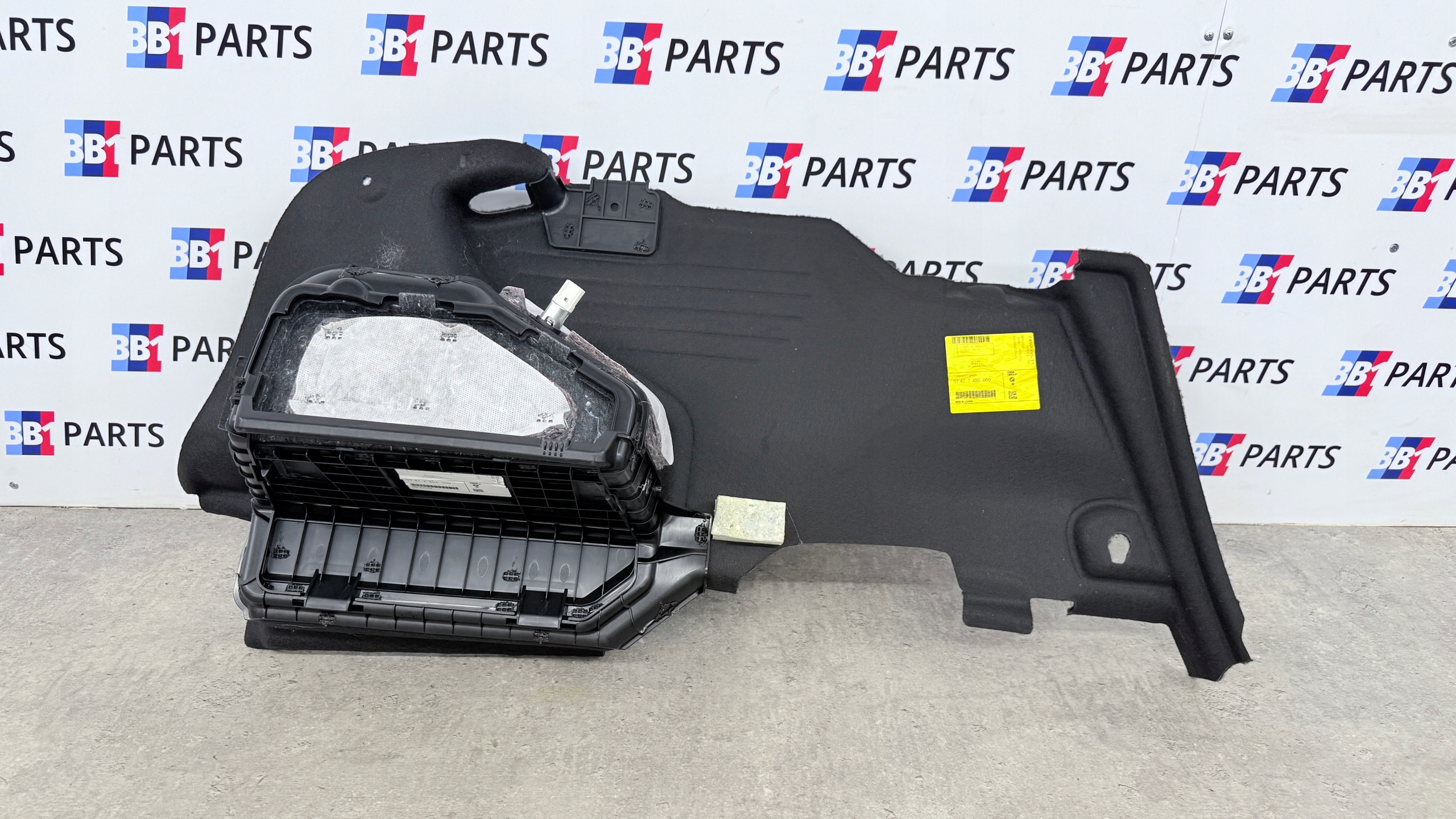 BMW G20 side upholstery boot right black 330E hybrid 7450060
