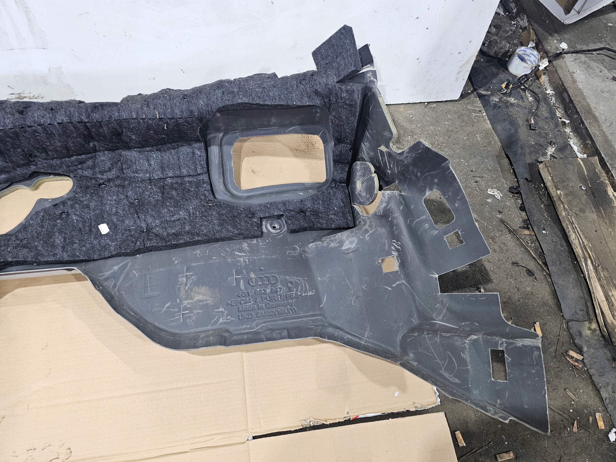 soundproofing partition wall AUDI A6 C7 4G1863947E