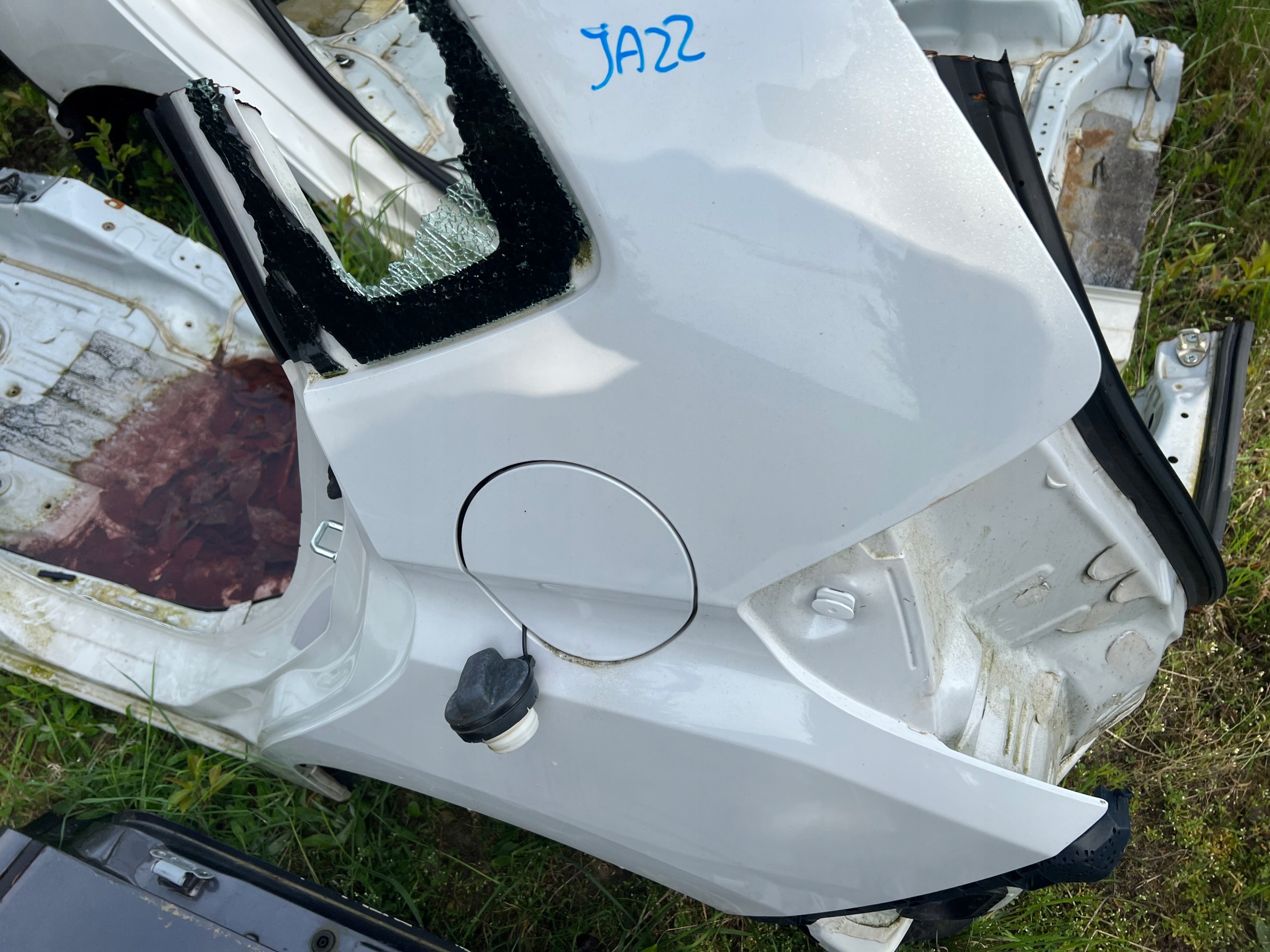 Honda Jazz IV четвертина крило лівий поріг стійка