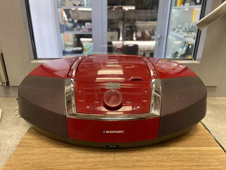 Boombox Radioodtwarzacz | Radio FM | CD | Kaseta |Blaupunkt B11 PLL RD (NK)
