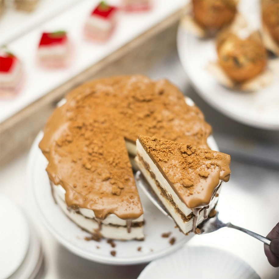 Levně Omáčka na dezerty, vafle, zmrzlinu Lotus karamelová sušenková 1000 g 1000