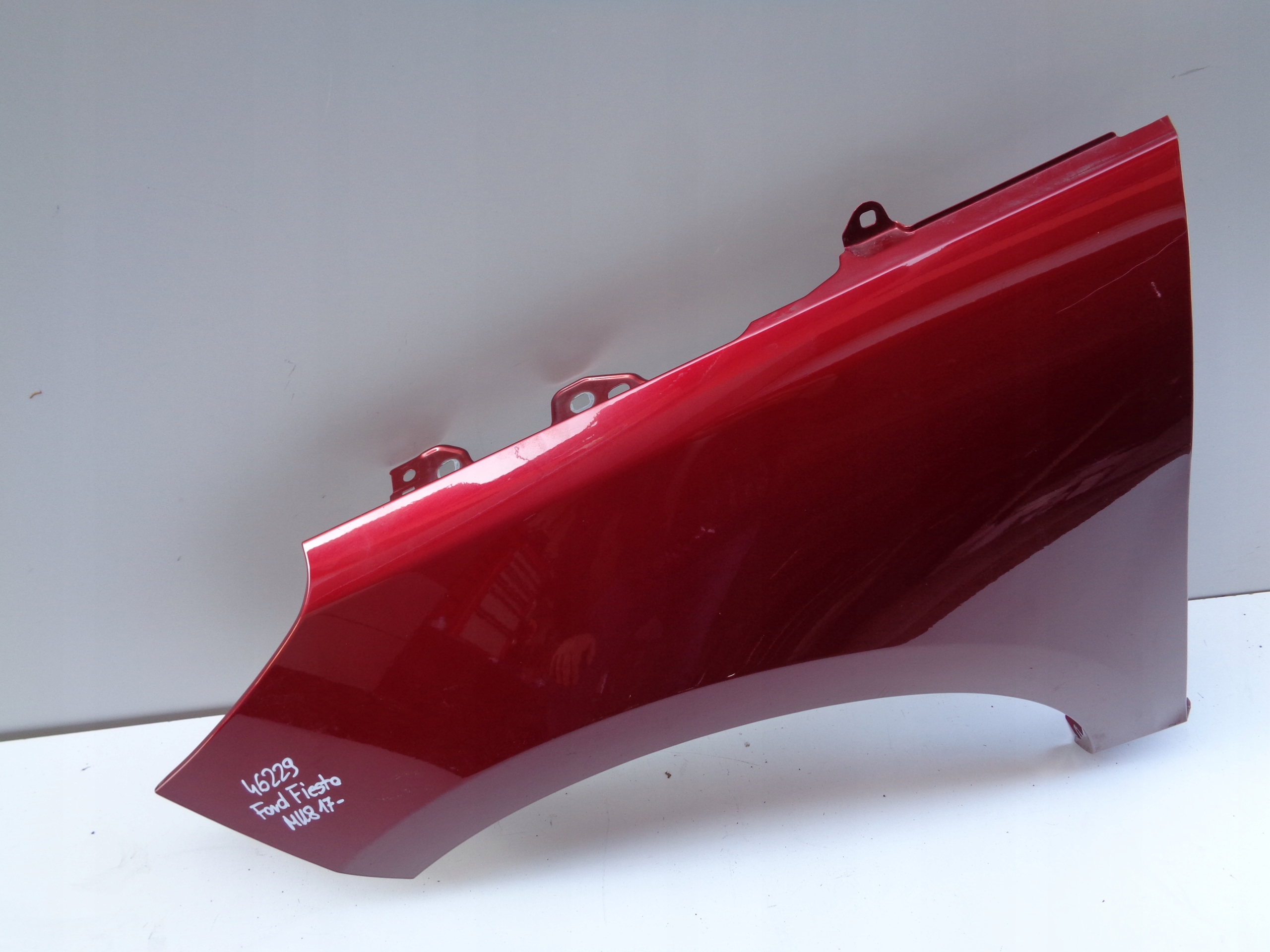 fender left front FORD FIESTA MK8 17- NR 46229