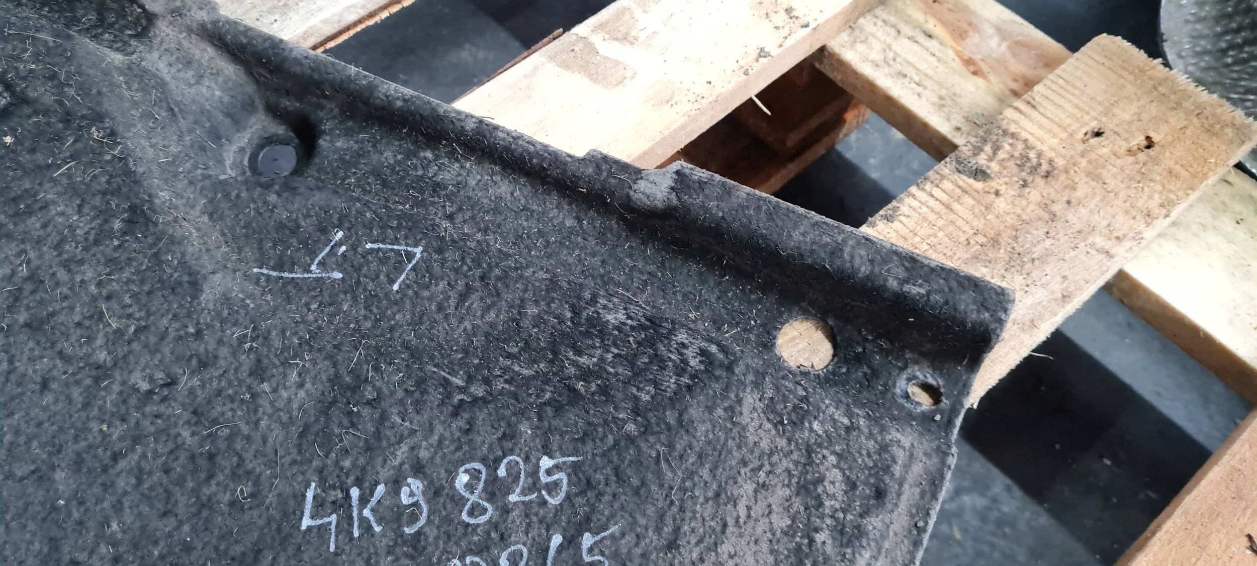 A6 C8 4K Blende Abdeckung abdeckung Unterfahrschutz des Bodens links links heck 4K0825215