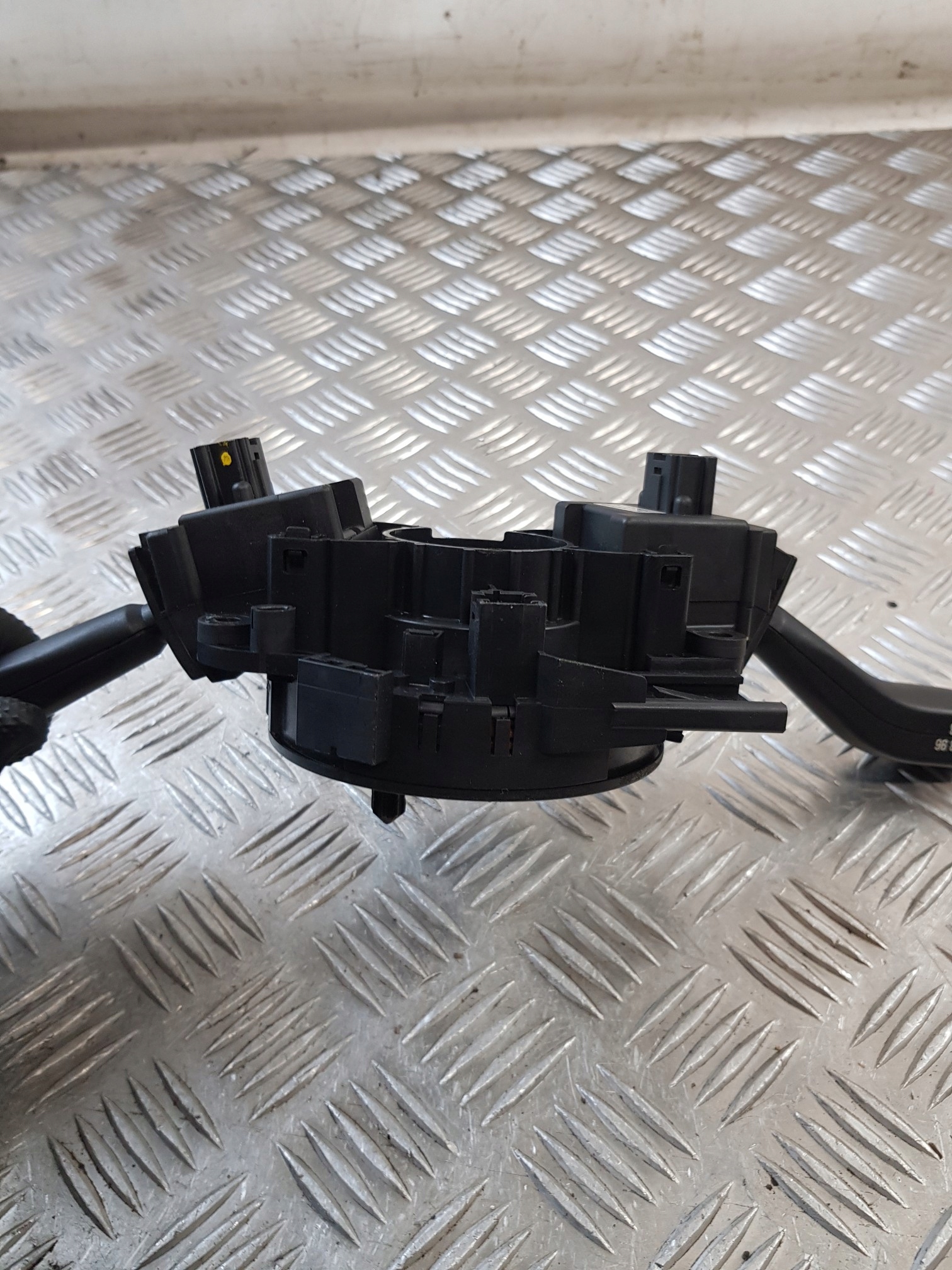 steering wheel levers and controls ring 8376444.9 BMW E46 98R