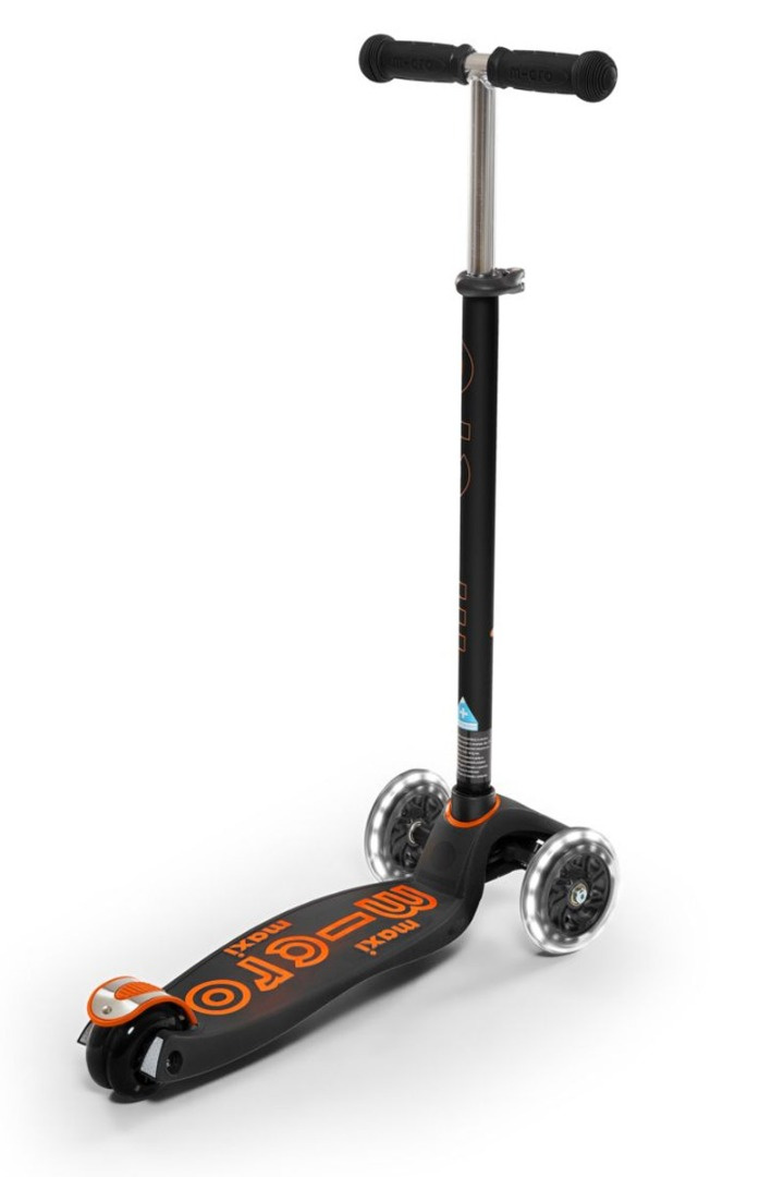 HULAJNOGA MAXI MICRO DELUXE LED BLACK / CZARNA Marka Micro