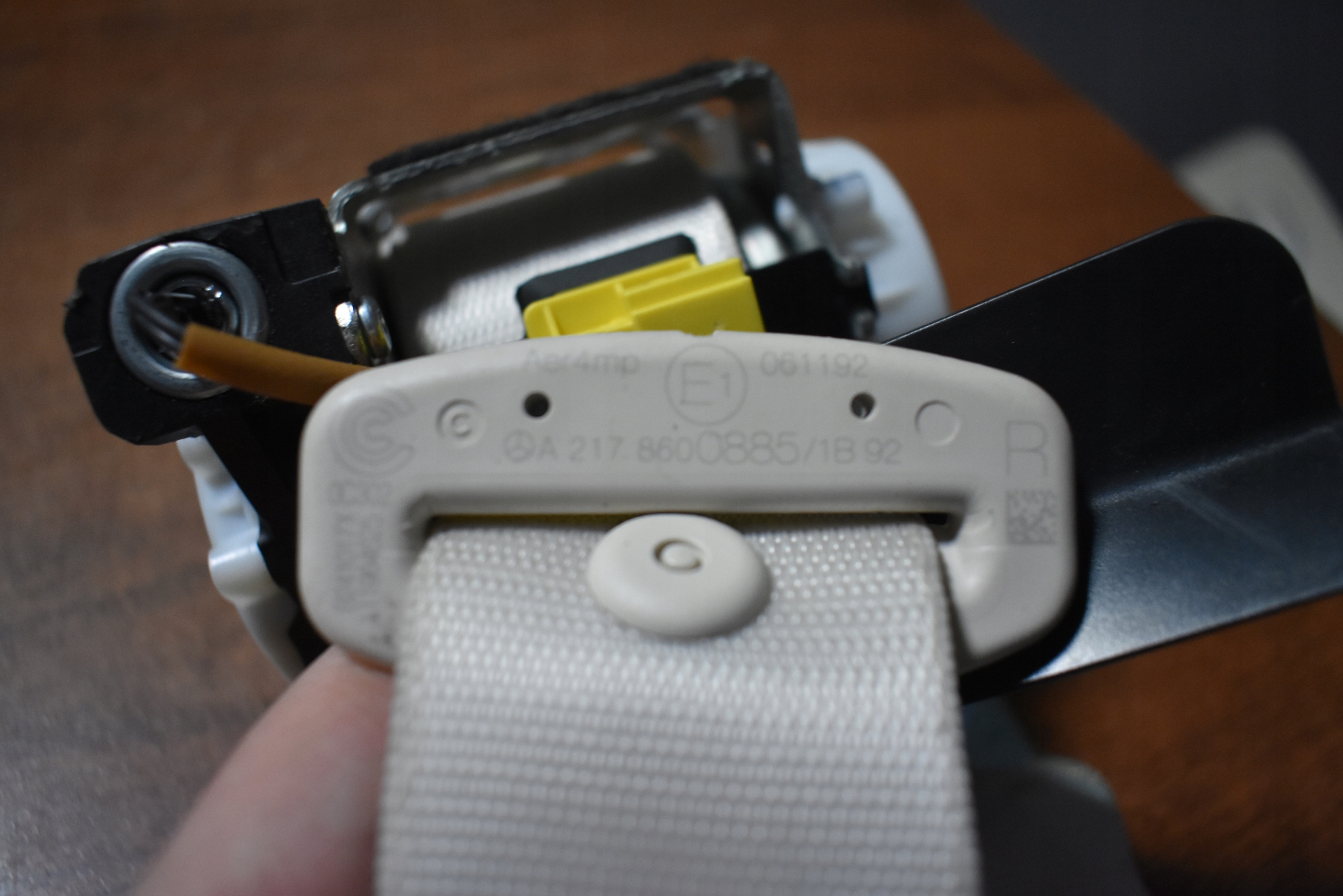 IDEALNY Gurten Spanner hinten rechts MERCEDES W217 1