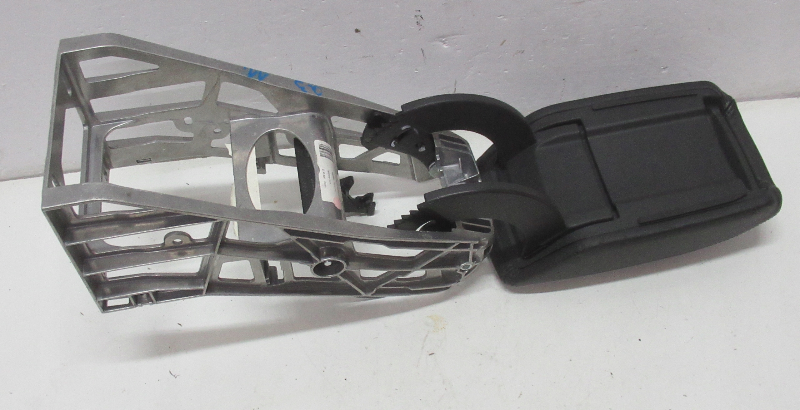 AUDI Q3 11R Armlehne Leder