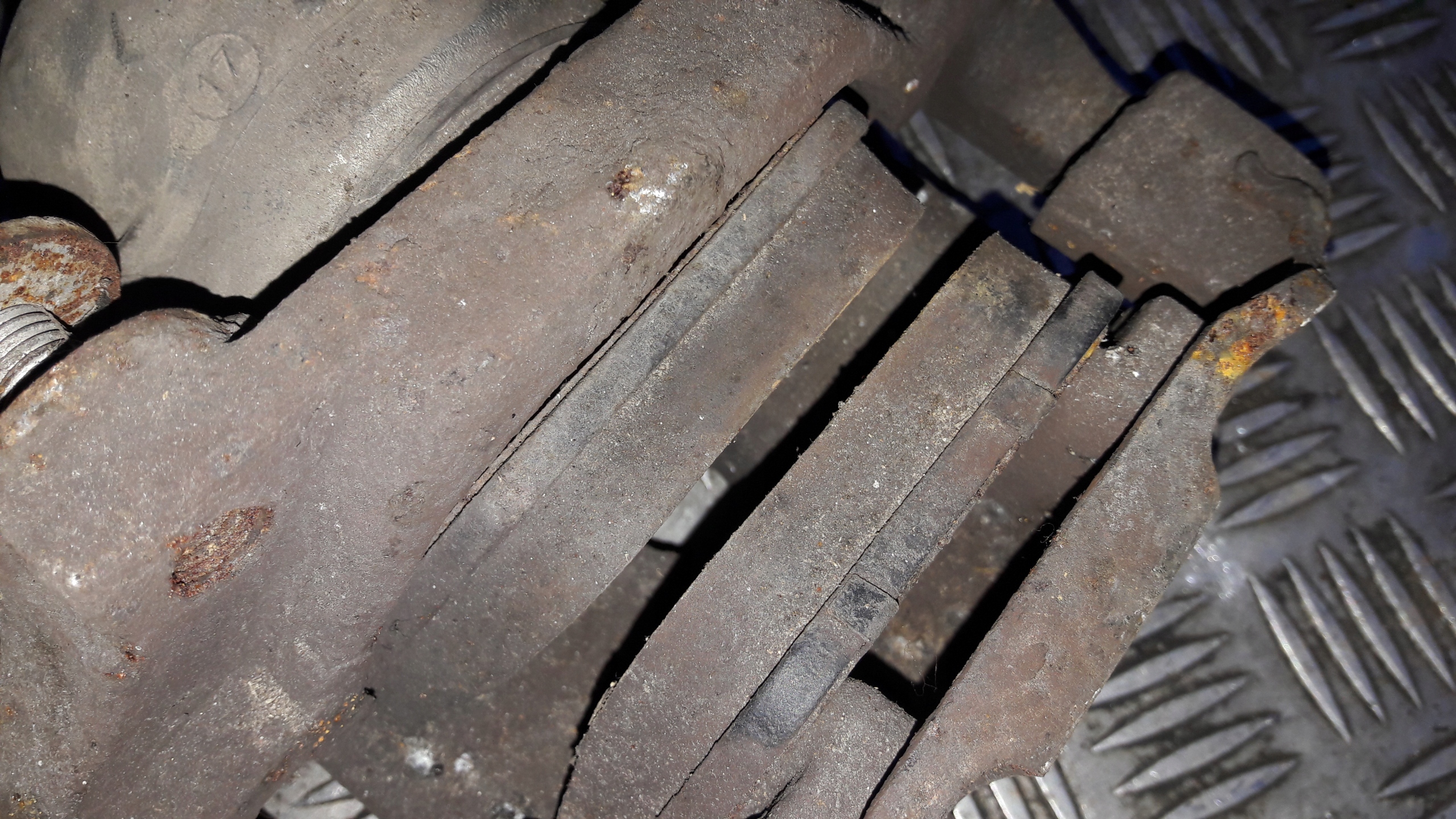 BMW 5 E39 Bremssattel Bremse Sattel Brems- vorne links oder rechts 60/22/296