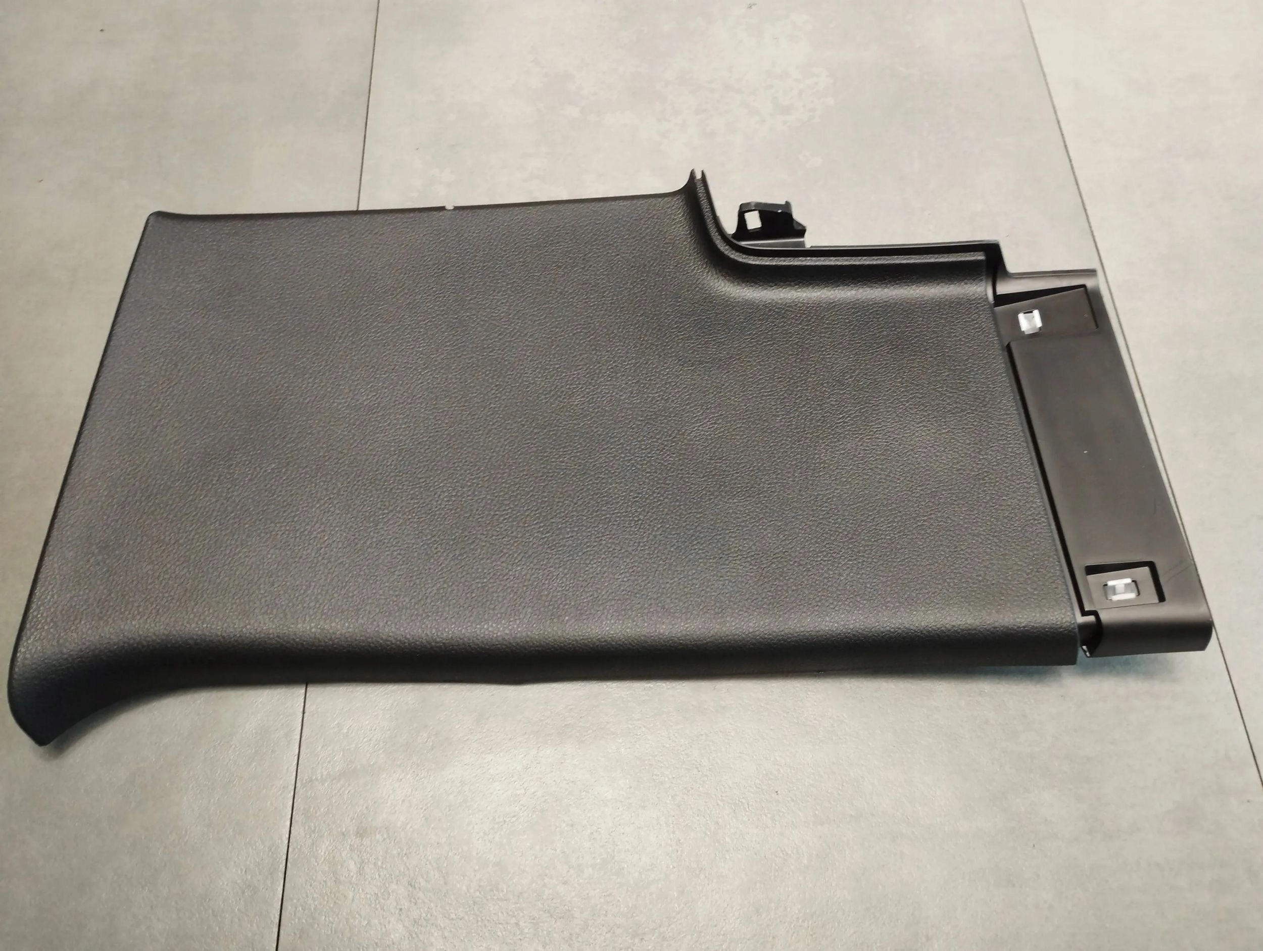 Volkswagen Amarok II cover side right N1WBE31002A