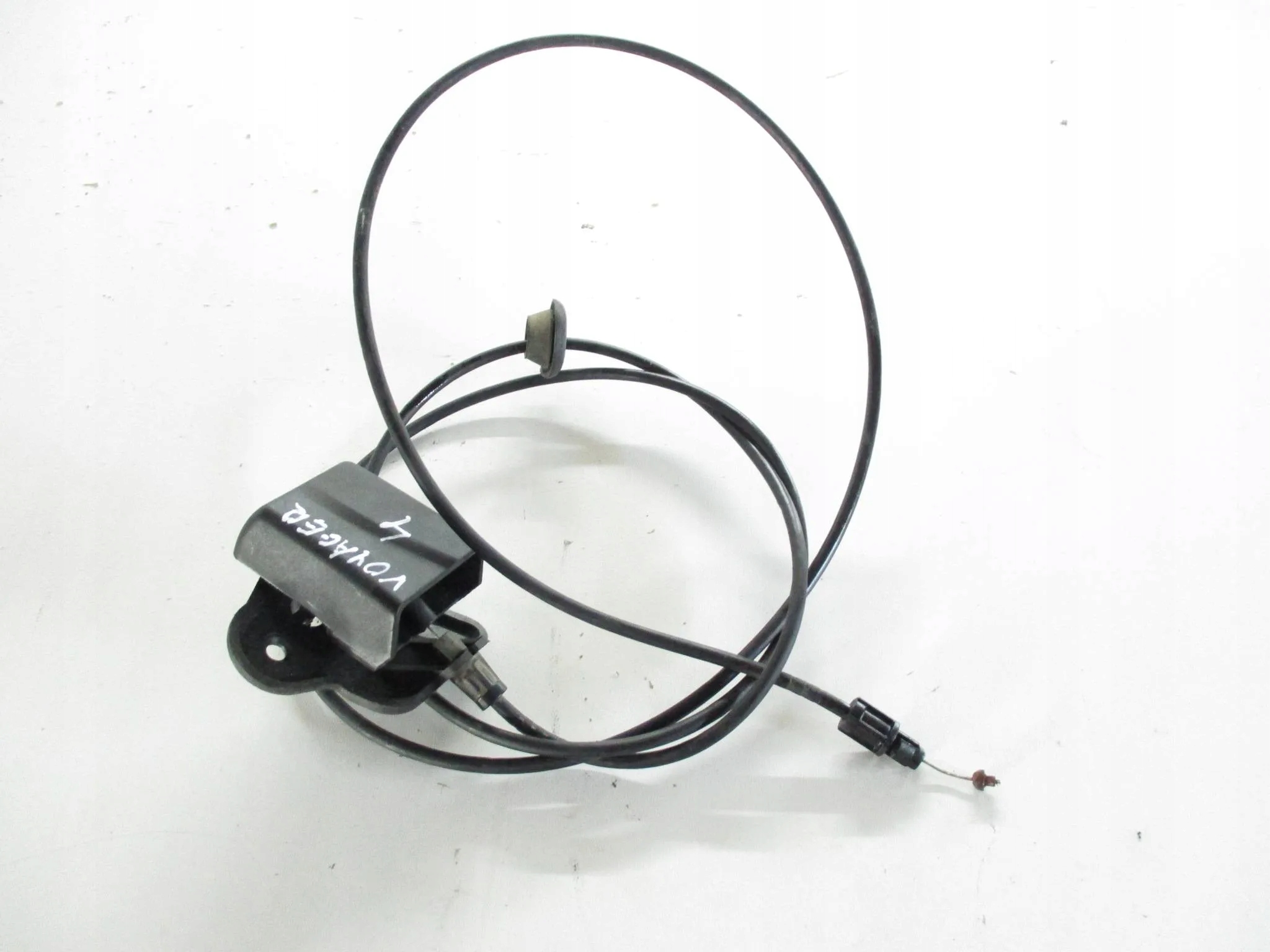 04894079AD - Chrysler Voyager IV 01-08 кабель капота ручка EU