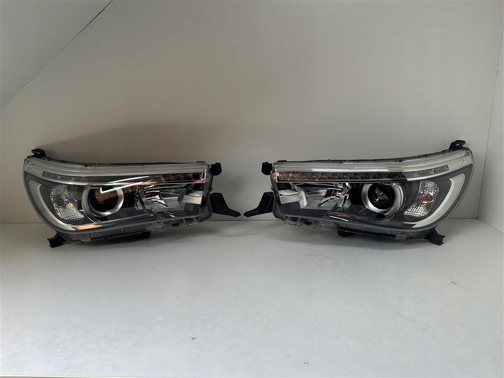Frontscheinwerfer Toyota Hilux AN1P LED Links Scheinwerfer Headlight - Thumbnail 1