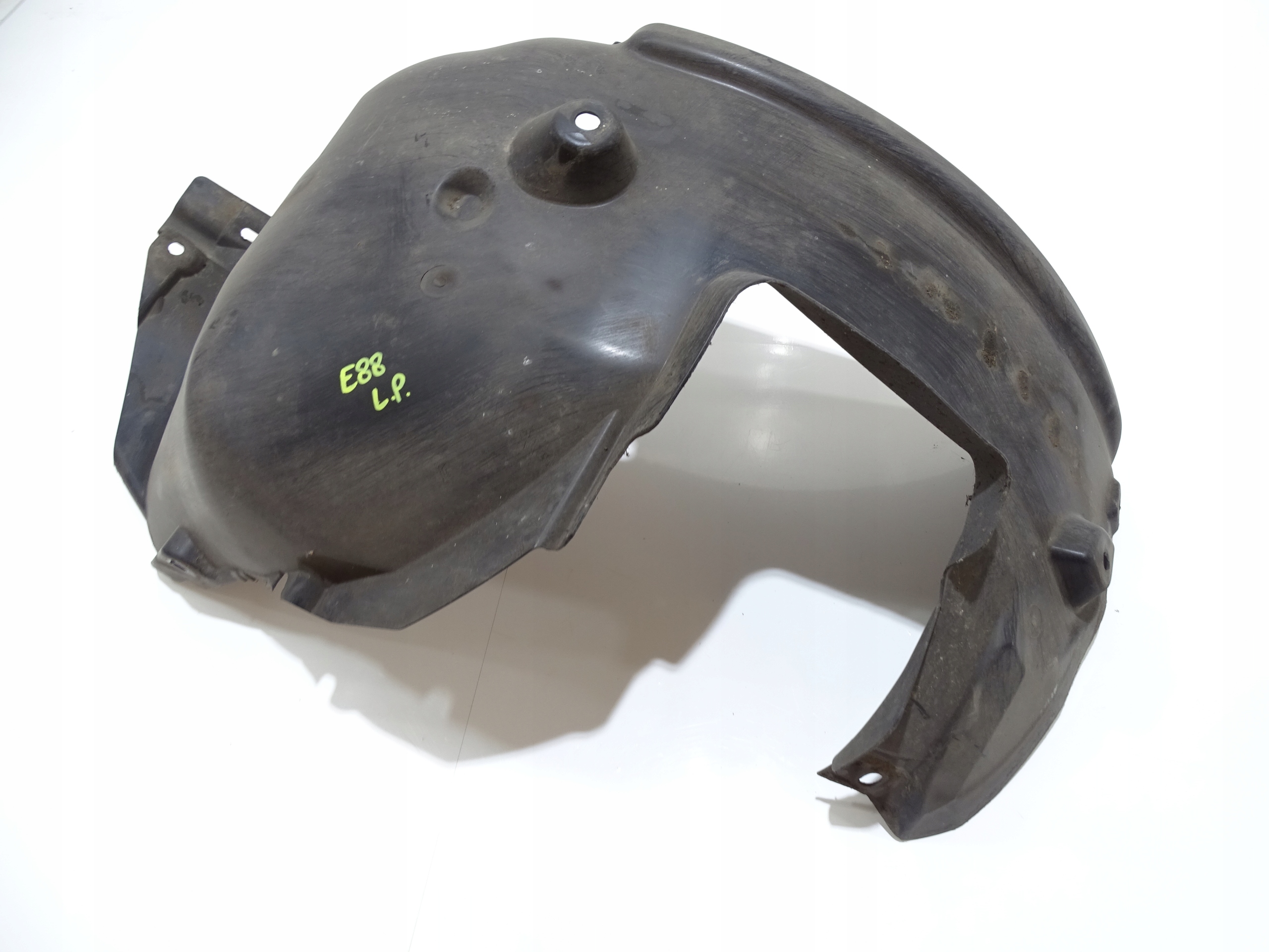 mudguard left front front BMW E88 7166243 (20210545)