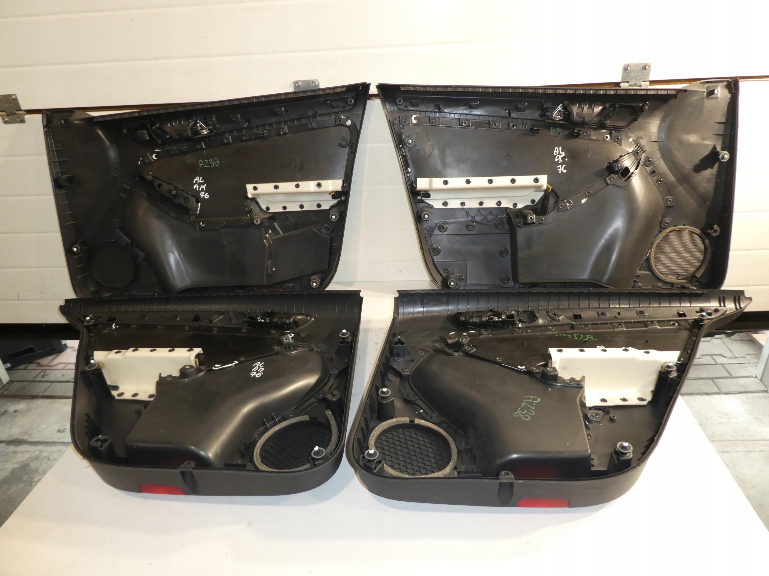 дверные карты комплект vw JETTA 5C