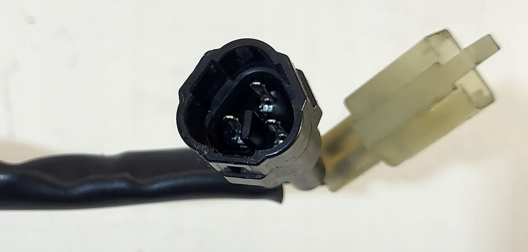 Моторчик 33970-48g01 suzuki gsx-s 1000 2022+ r Купить с Польши