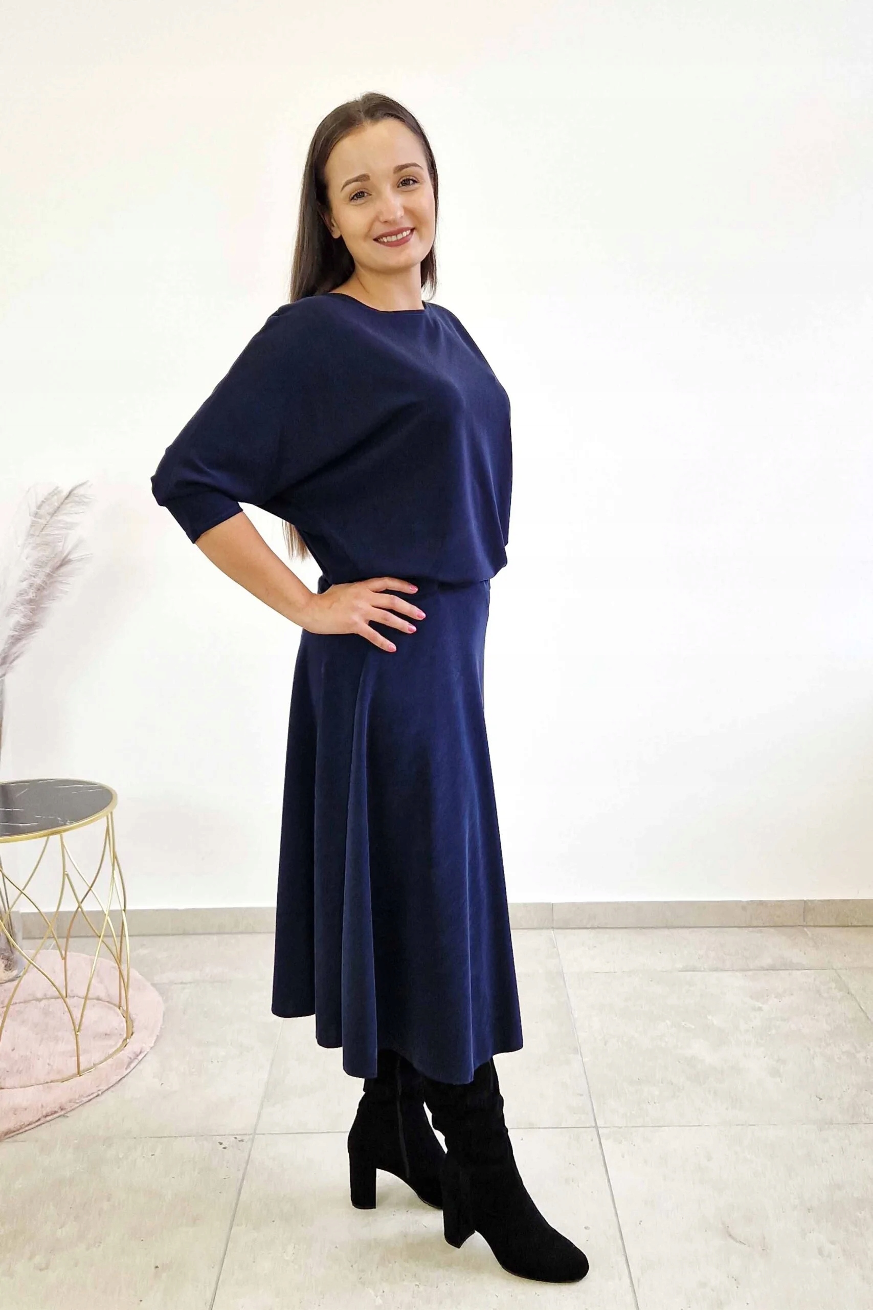 Minimalistický komplet mikiny a sukně Námořnická Modrá 44