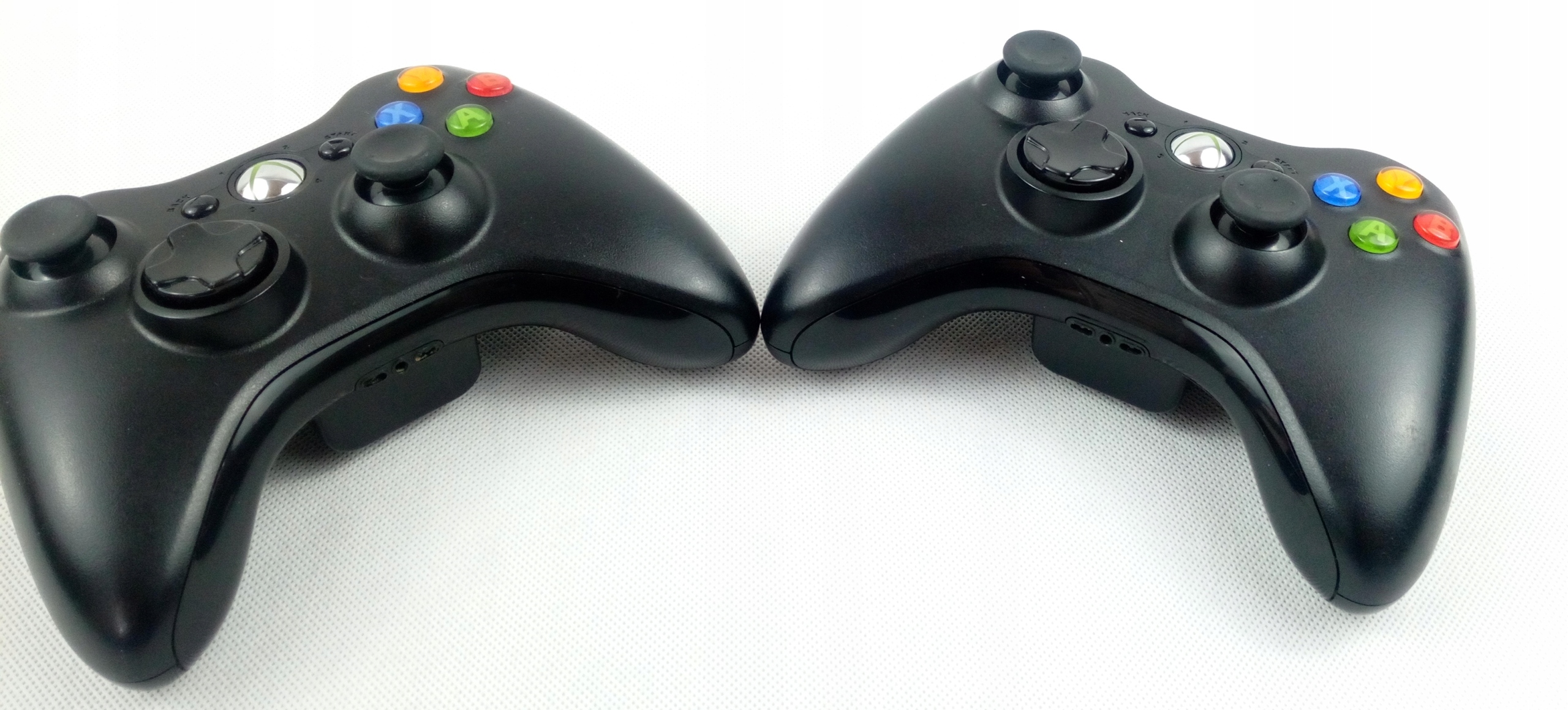 MEGA KOMPLET KONSOLA Xbox 360 SLIM E 500GB PADY KINECT NA PREZENT MINECRAFT Komunikacja Bluetooth Wi-Fi