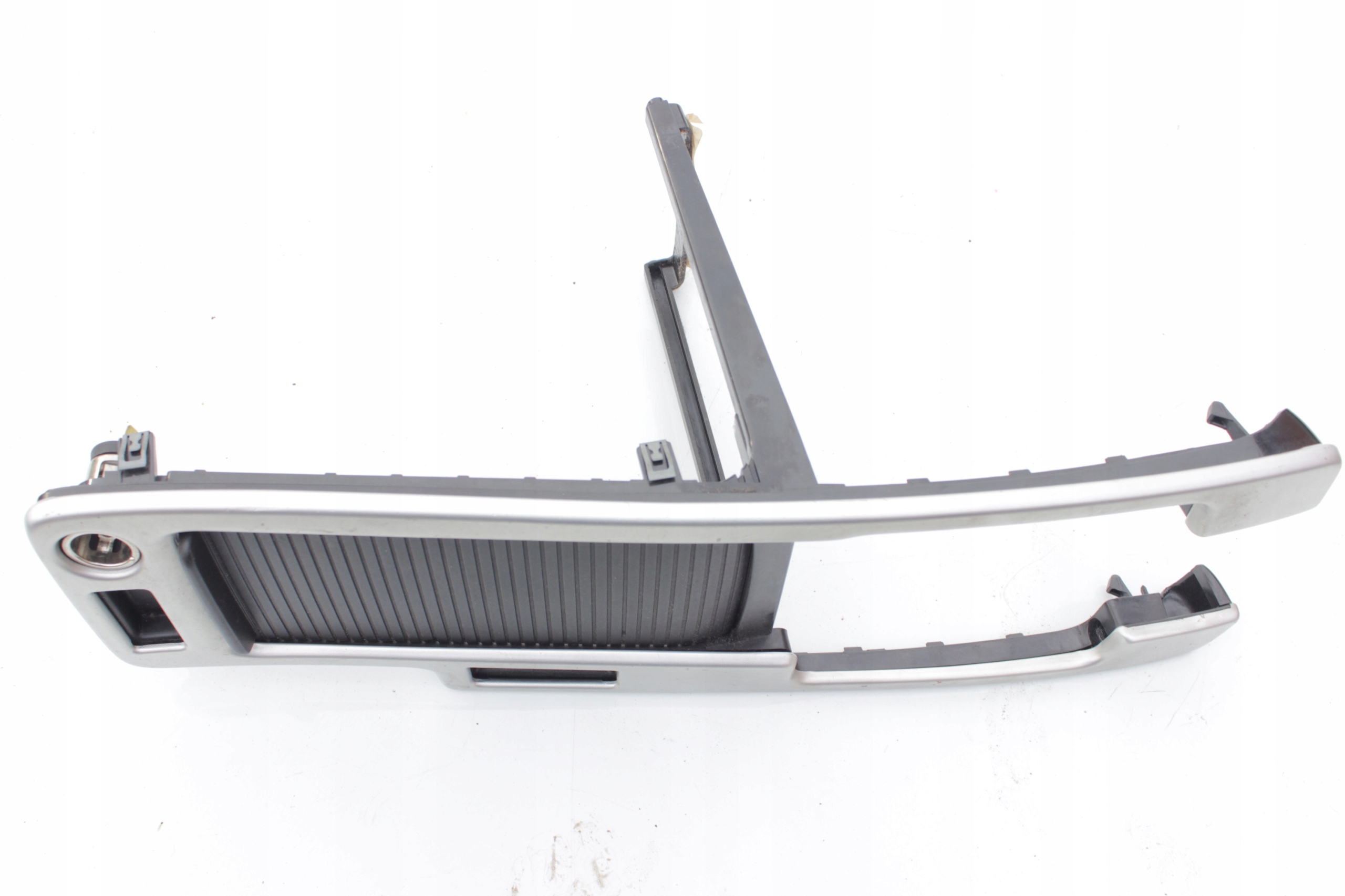 volvo C30 крышка бардачок