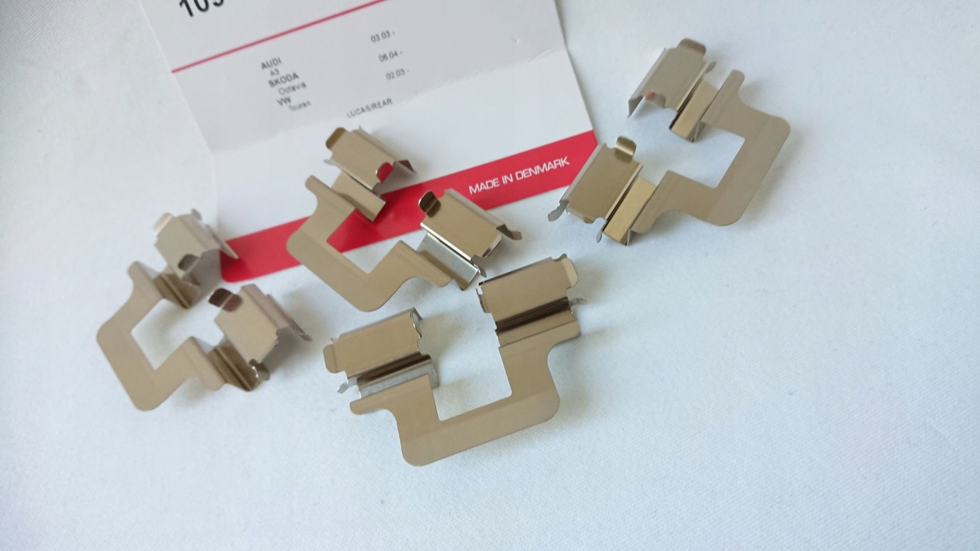 BLASZKI MONTAŻOWE KLOCKÓW QB 109-1606 AUDI SEAT VW Producent części Quick Brake