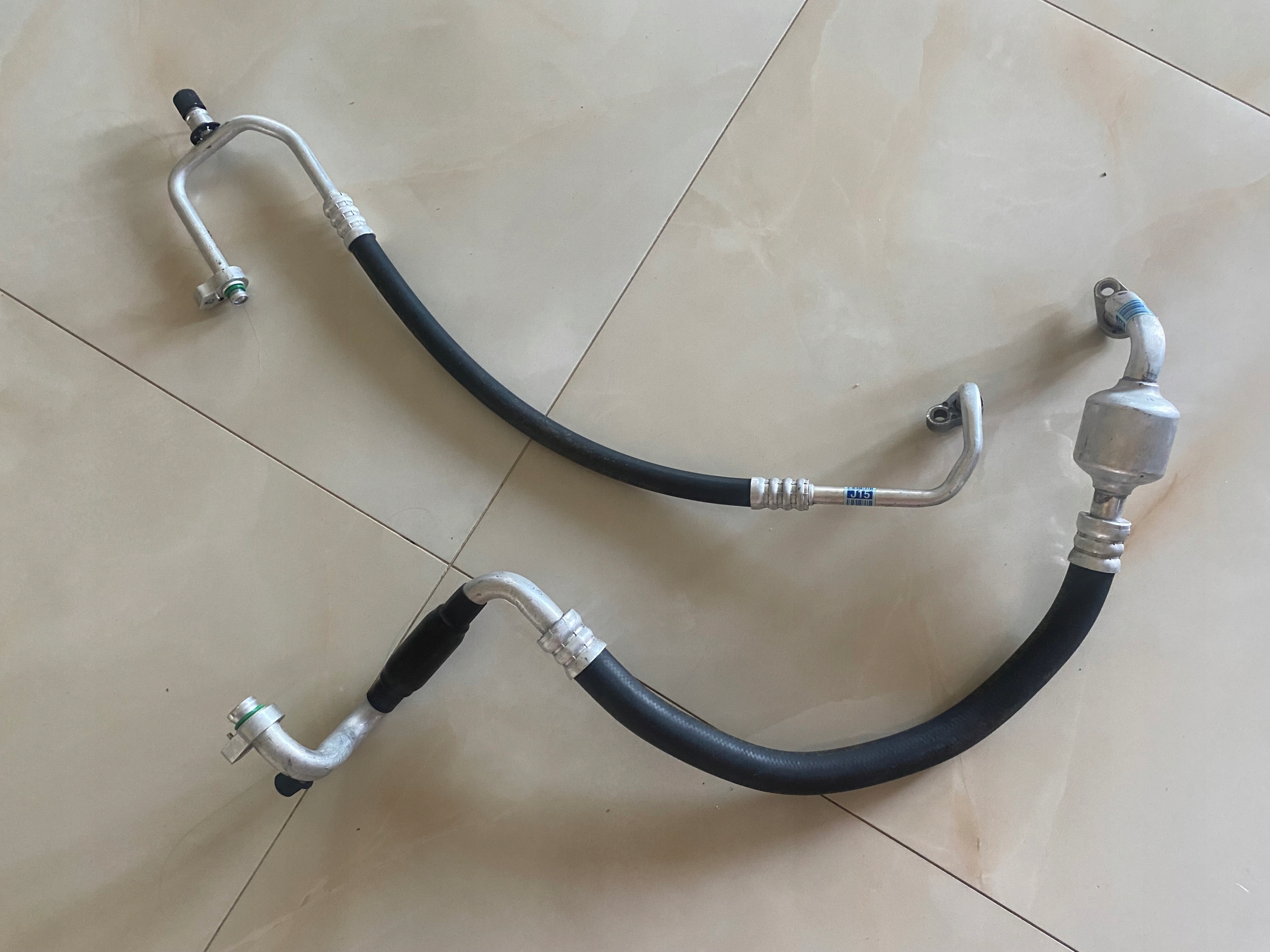 КАБЕЛЬ КОНДИЦИОНЕРА HYUNDAI IONIQ HYBRID 1.6