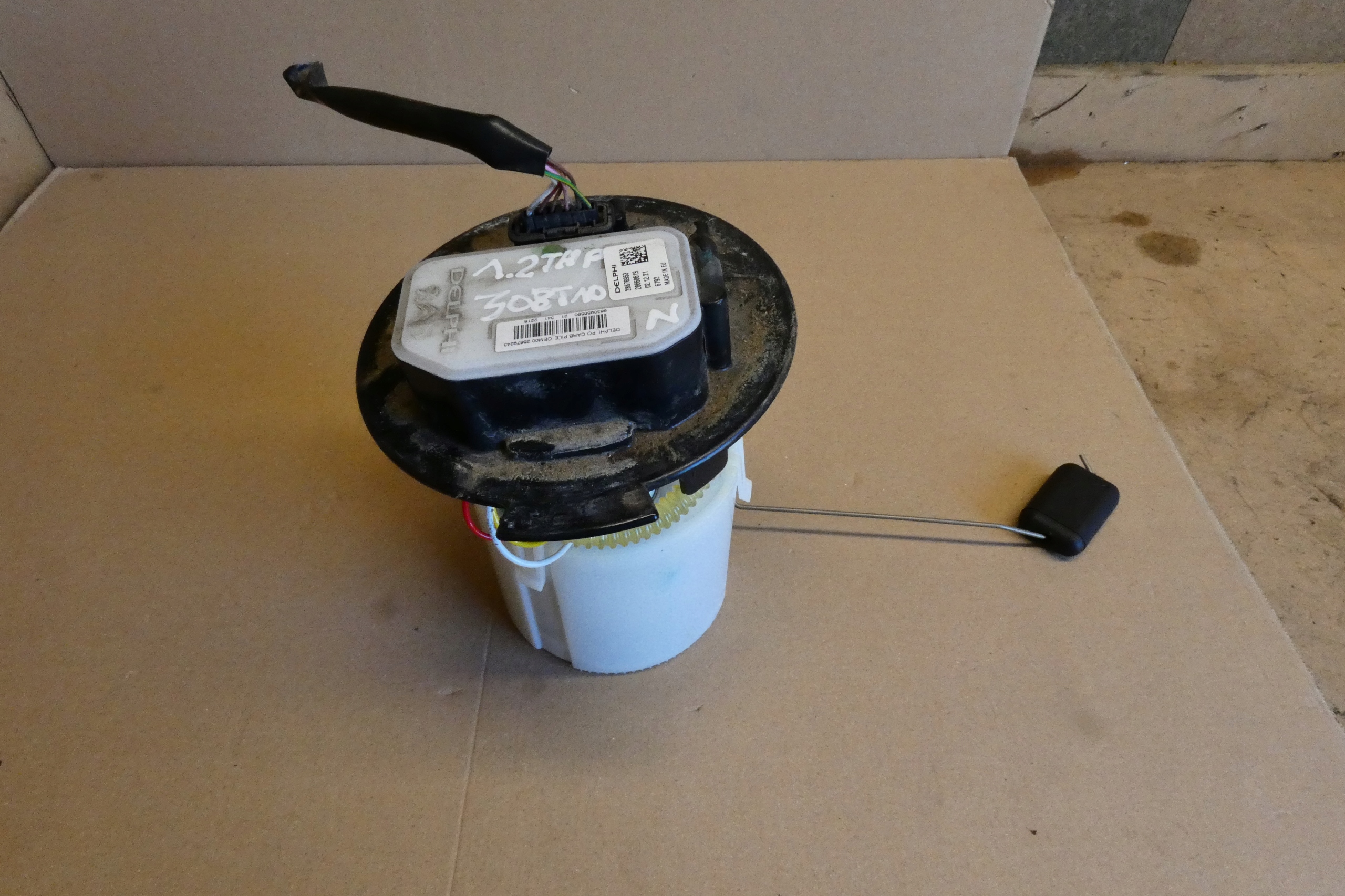 OPEL ASTRA L 1.2 TURBO feed pump 9830956580