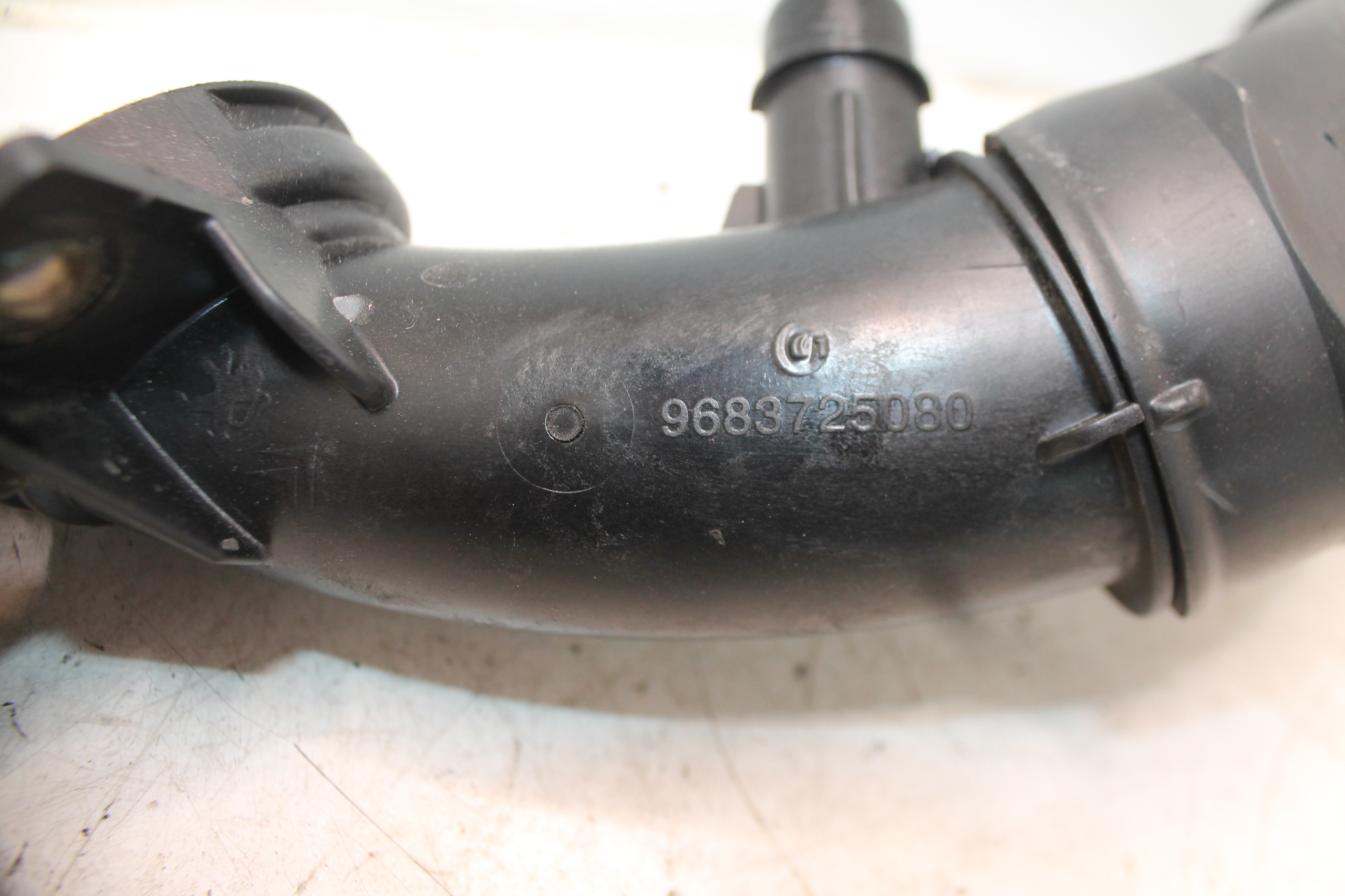 pipe air hose 9683725080 C4 PICASSO 1.6 EHDI 06-13
