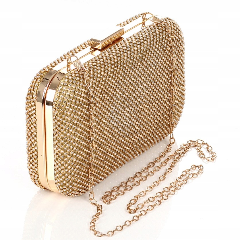 Złota zgrabna błyszcząca Kopertówka PUZDERKO na łańcuszku