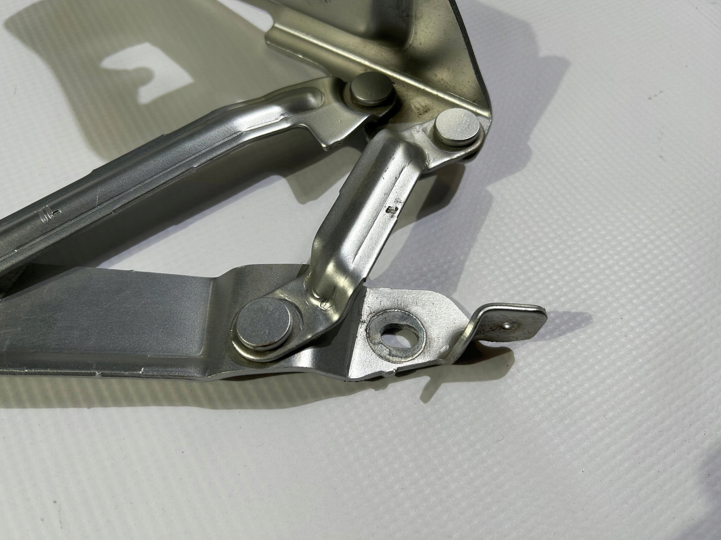 hinge bonnet boot left Dodge Challenger 2015