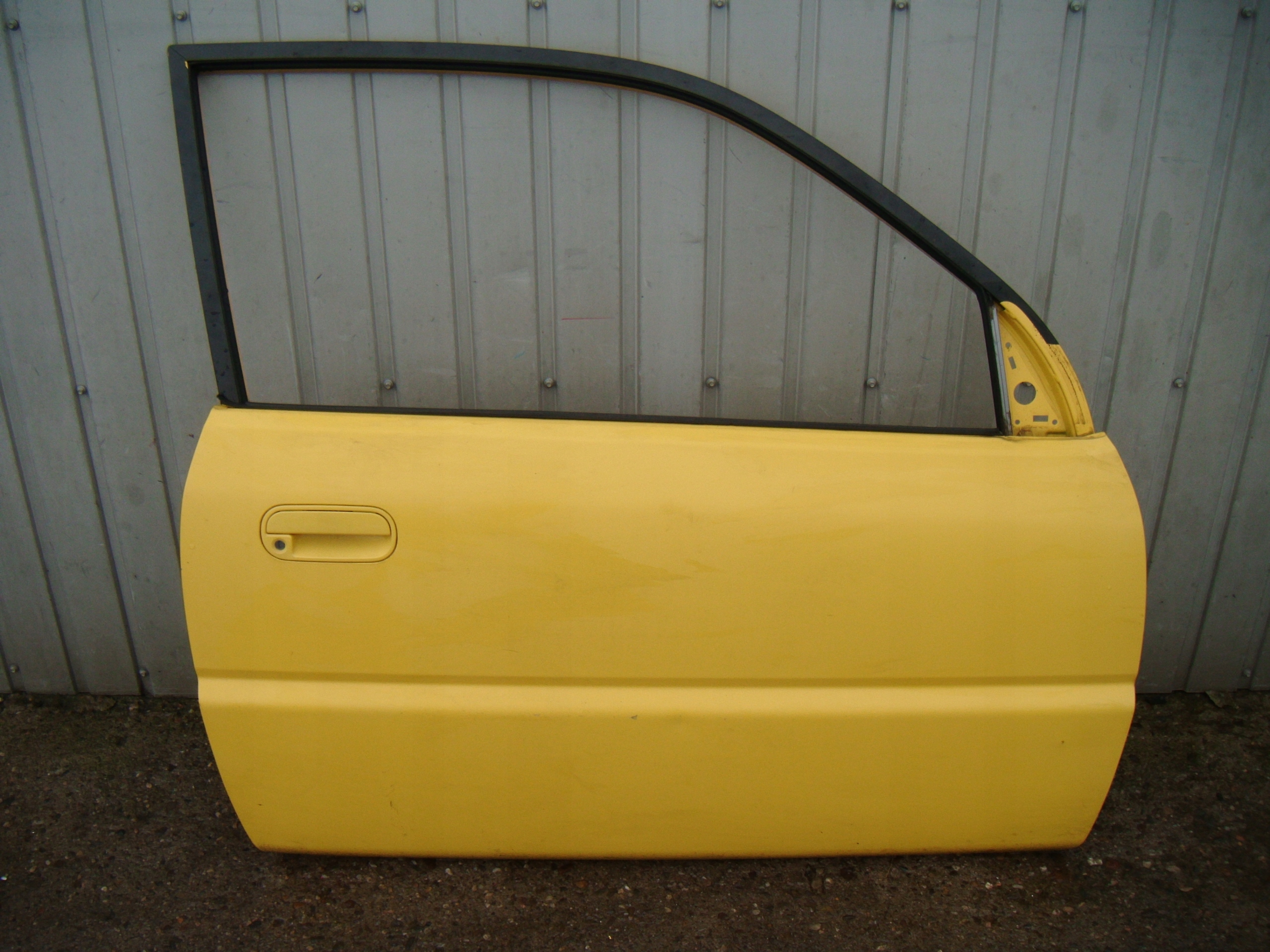 HONDA LOGO 96-01 1.3 DRZWI PRAWE