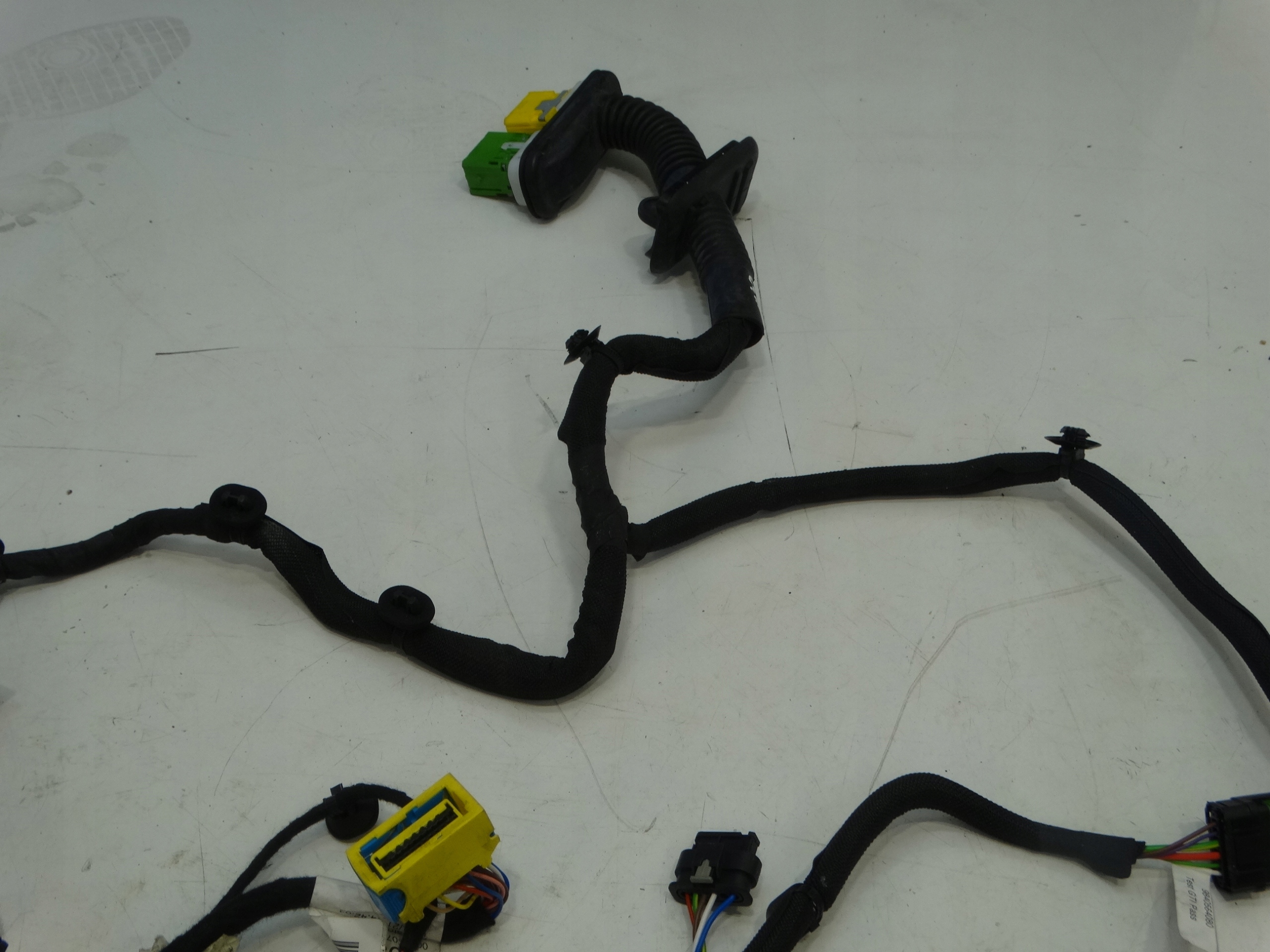 bundle wiring door left front CITROEN C4 III 2020R. EUROPA