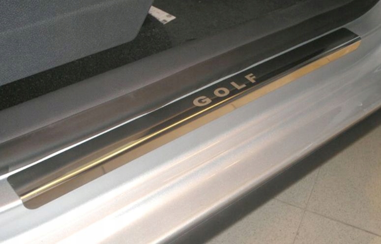 NAKŁADKI LISTWY PROGOWE PROGI VW GOLF V VI PLUS 04-14 EAN (GTIN) 024524557727