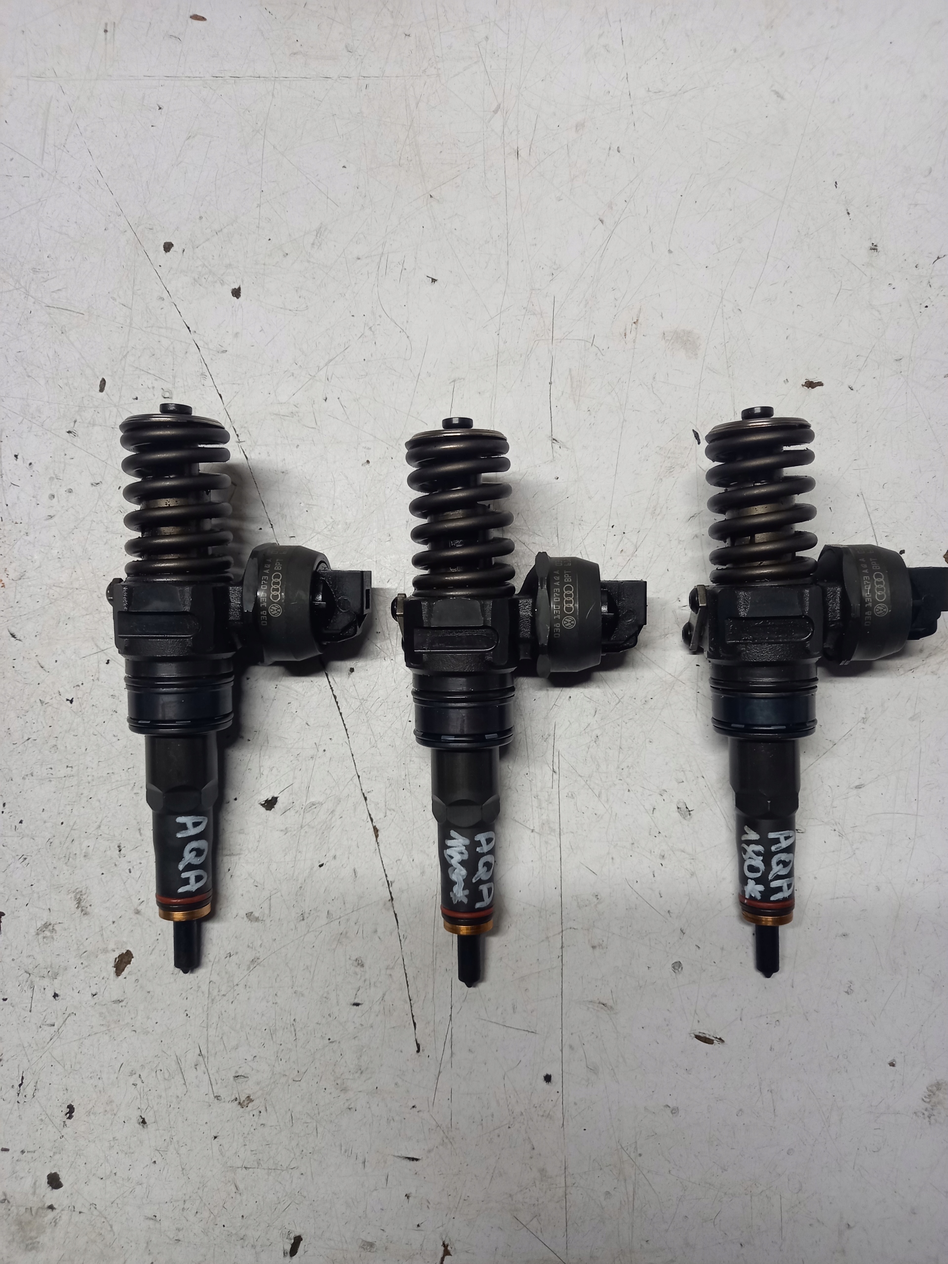 038130073AQA - НАСОСВВ АУДІ ШКОДА 1.9 ТДІ 038130073