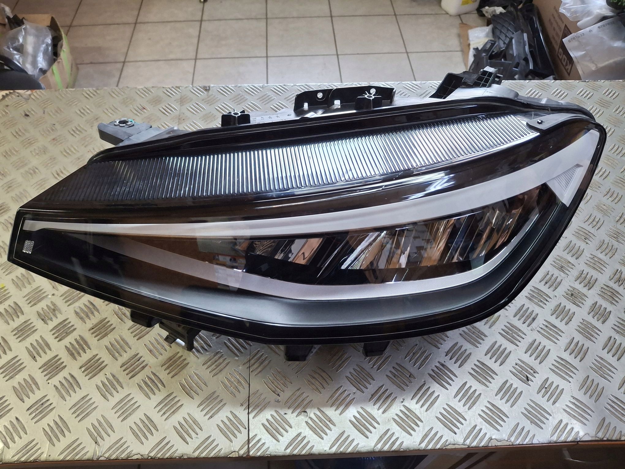 far lijeva prednja FULL LED VW ID4 ID.4 2020R->