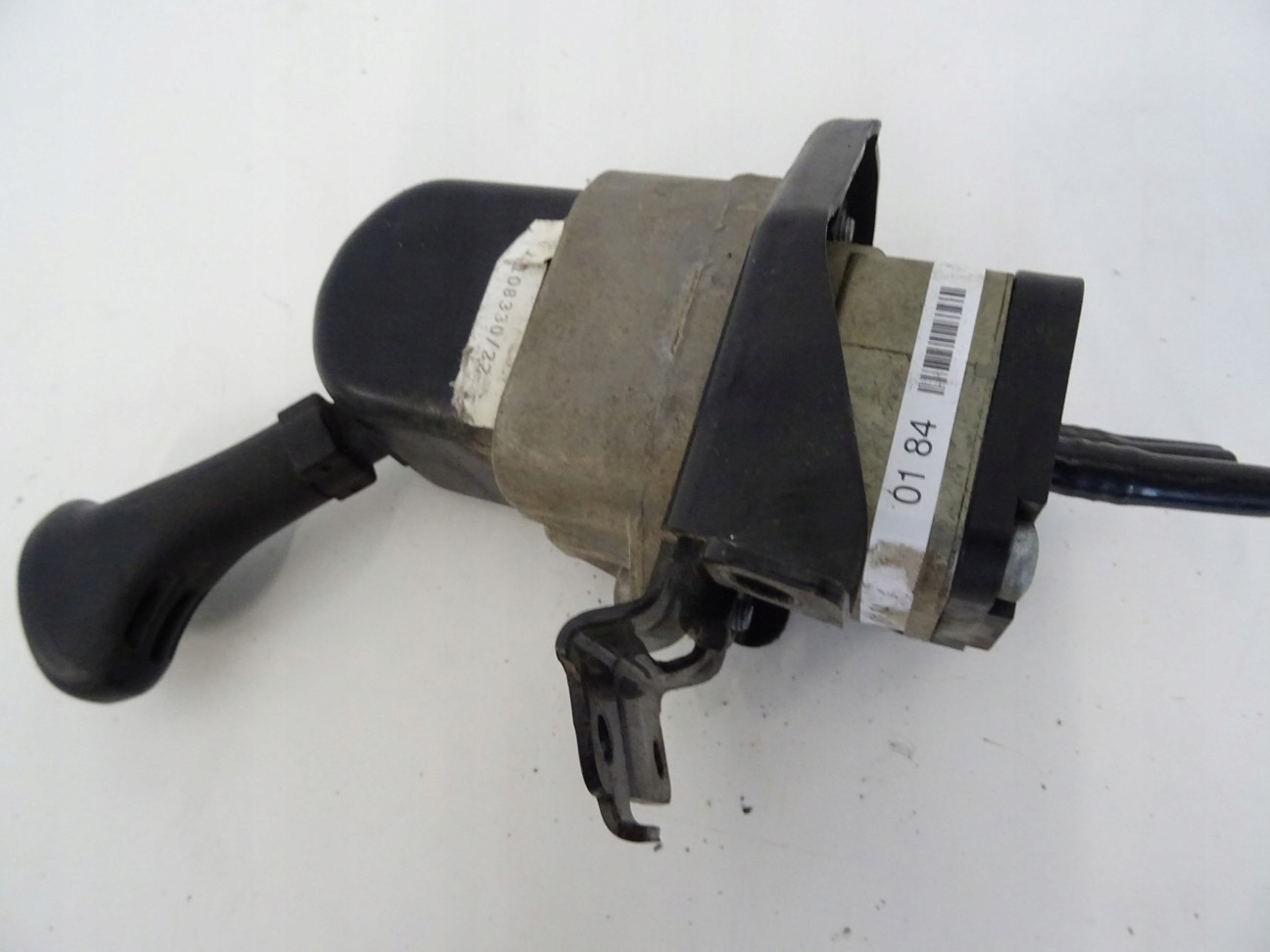 Клапан ручного гальма ACTROS MP2 / MP3 A0004200184