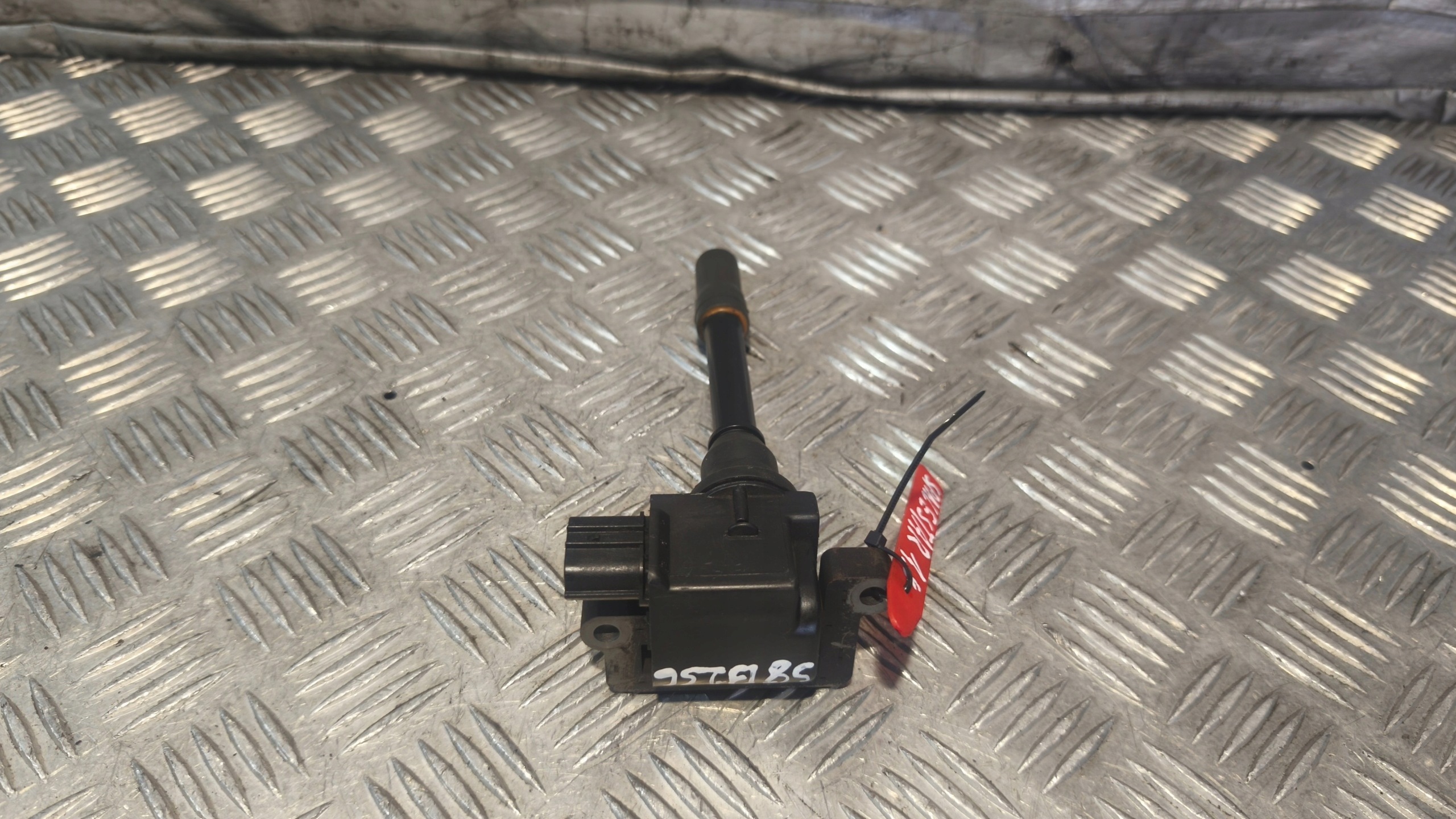 coil ignition FK0138 MITSUBISHI SPACE STAR 1.8GDI 2001r