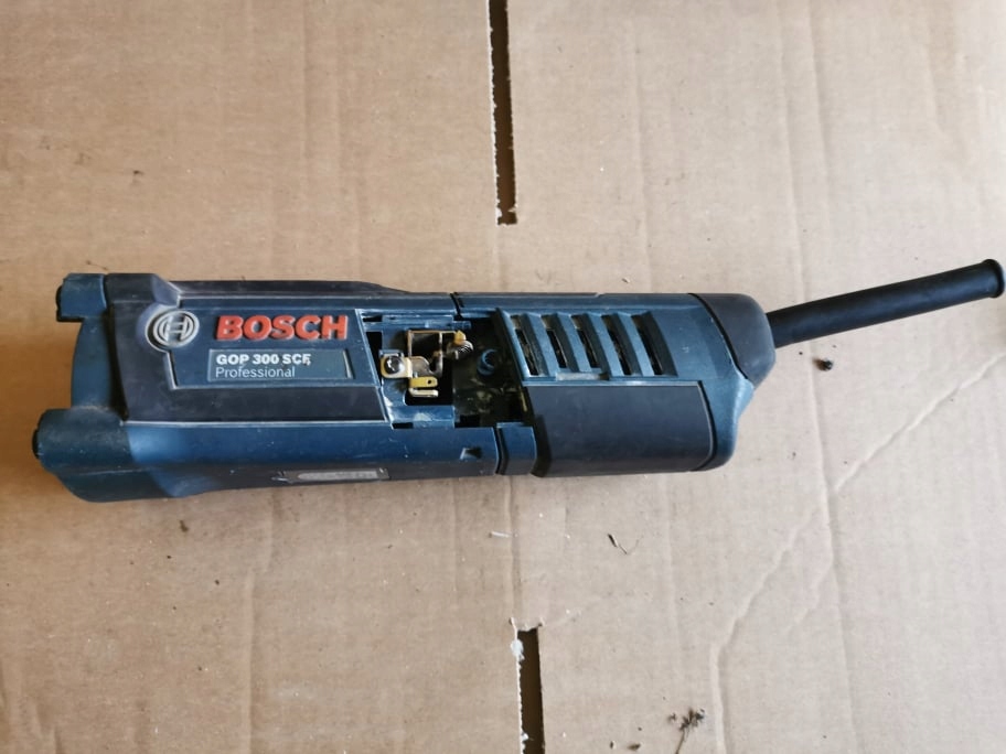 GOP 300 SCE Obudowa Szlifierka BOSCH EAN (GTIN) 4059952309217